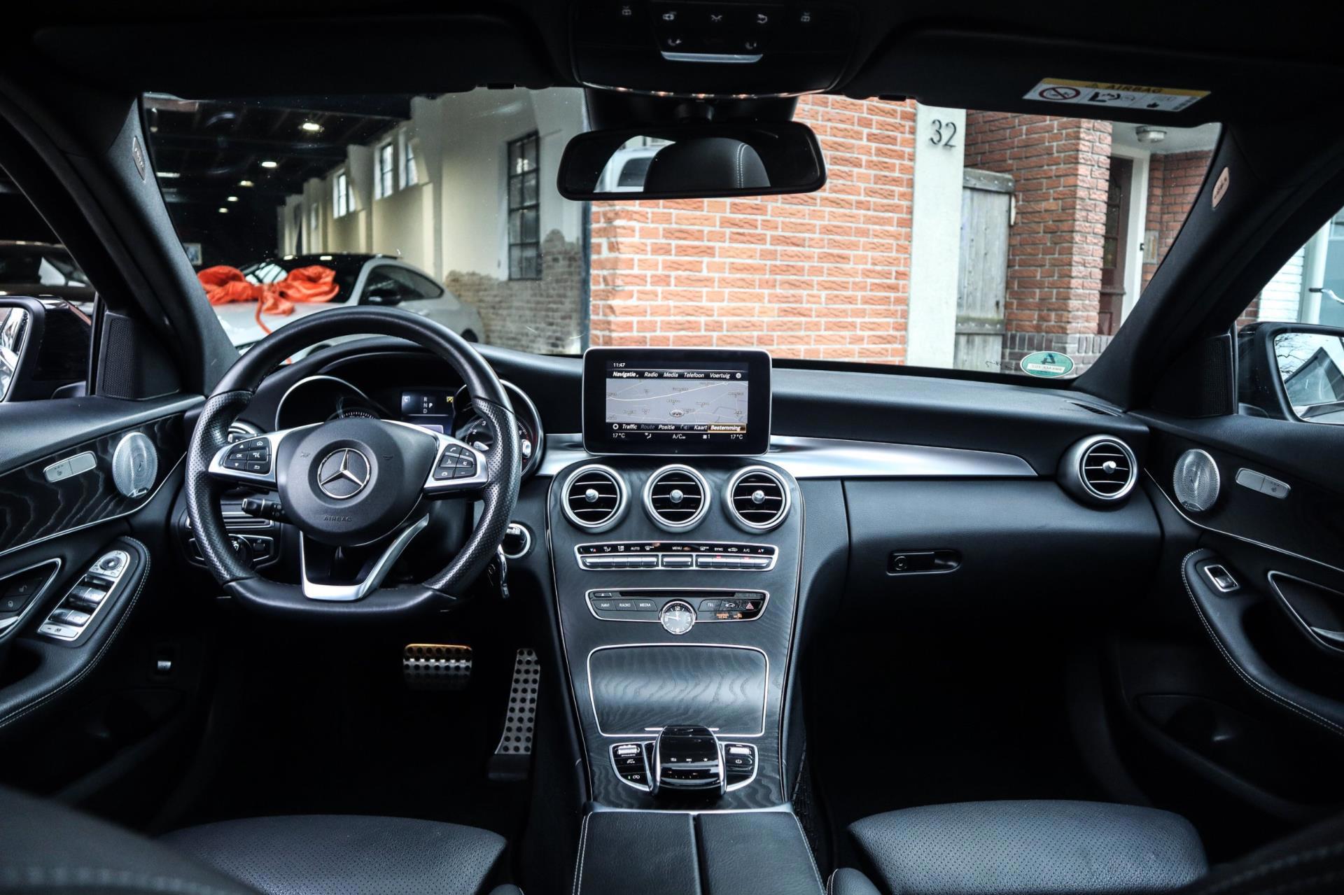 Mercedes-Benz C-klasse 250 AMG Night (2017), foto 12