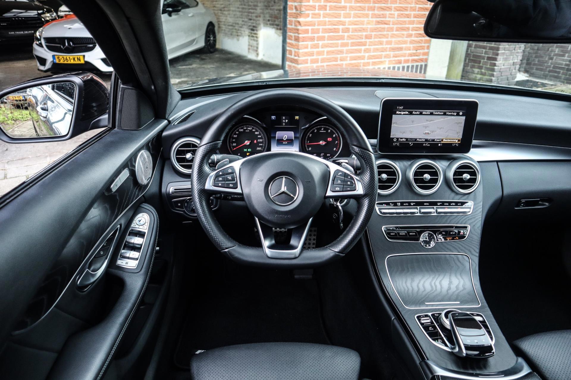 Mercedes-Benz C-klasse 250 AMG Night (2017), foto 14