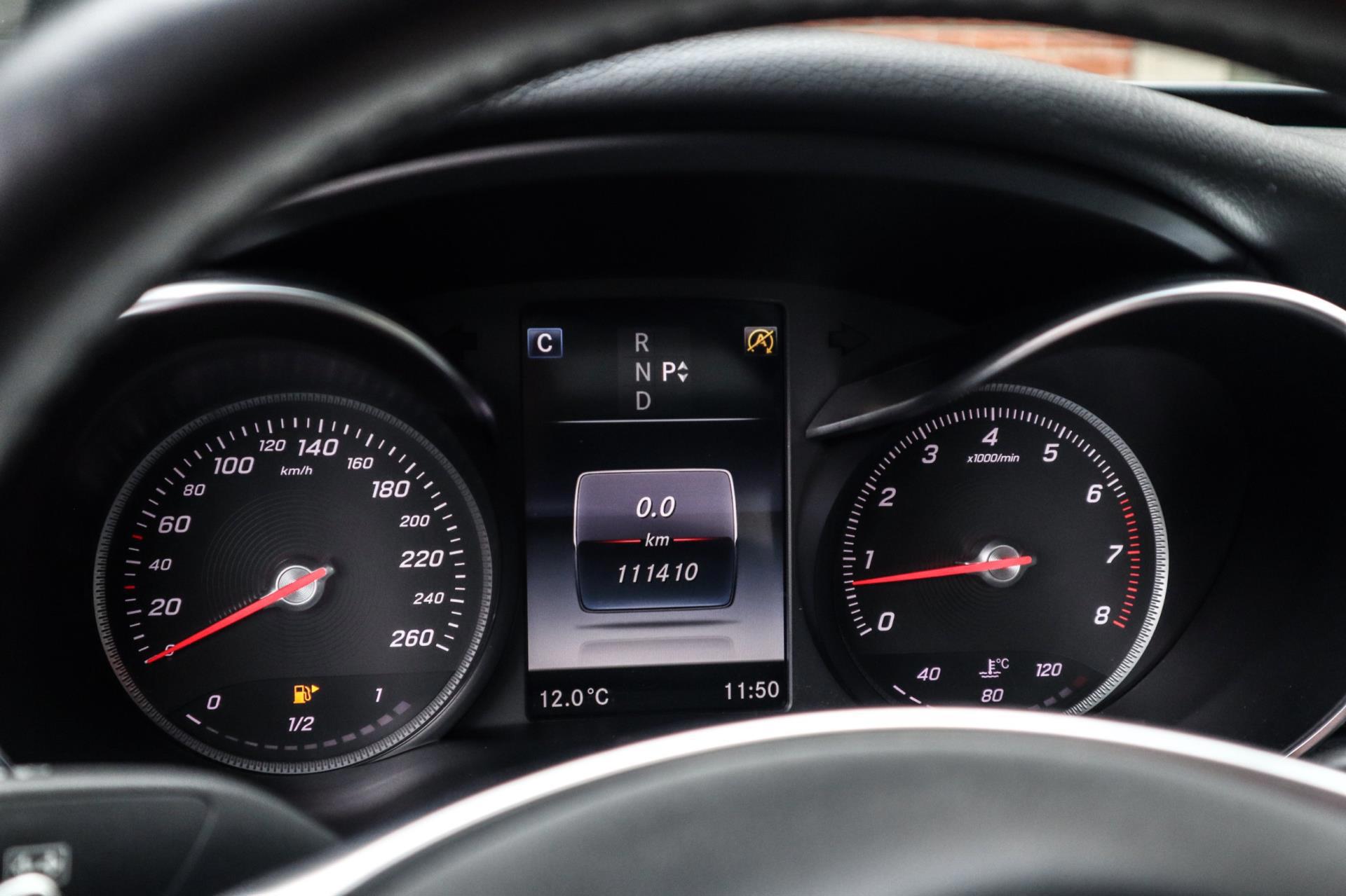 Mercedes-Benz C-klasse 250 AMG Night (2017), foto 25