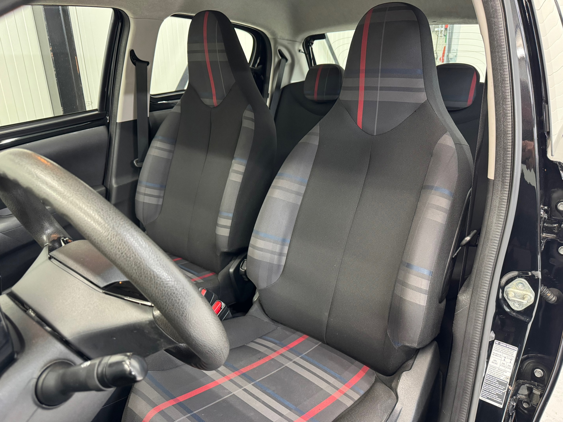 Peugeot 108 1.0 e-VTi Active (2016), foto 21