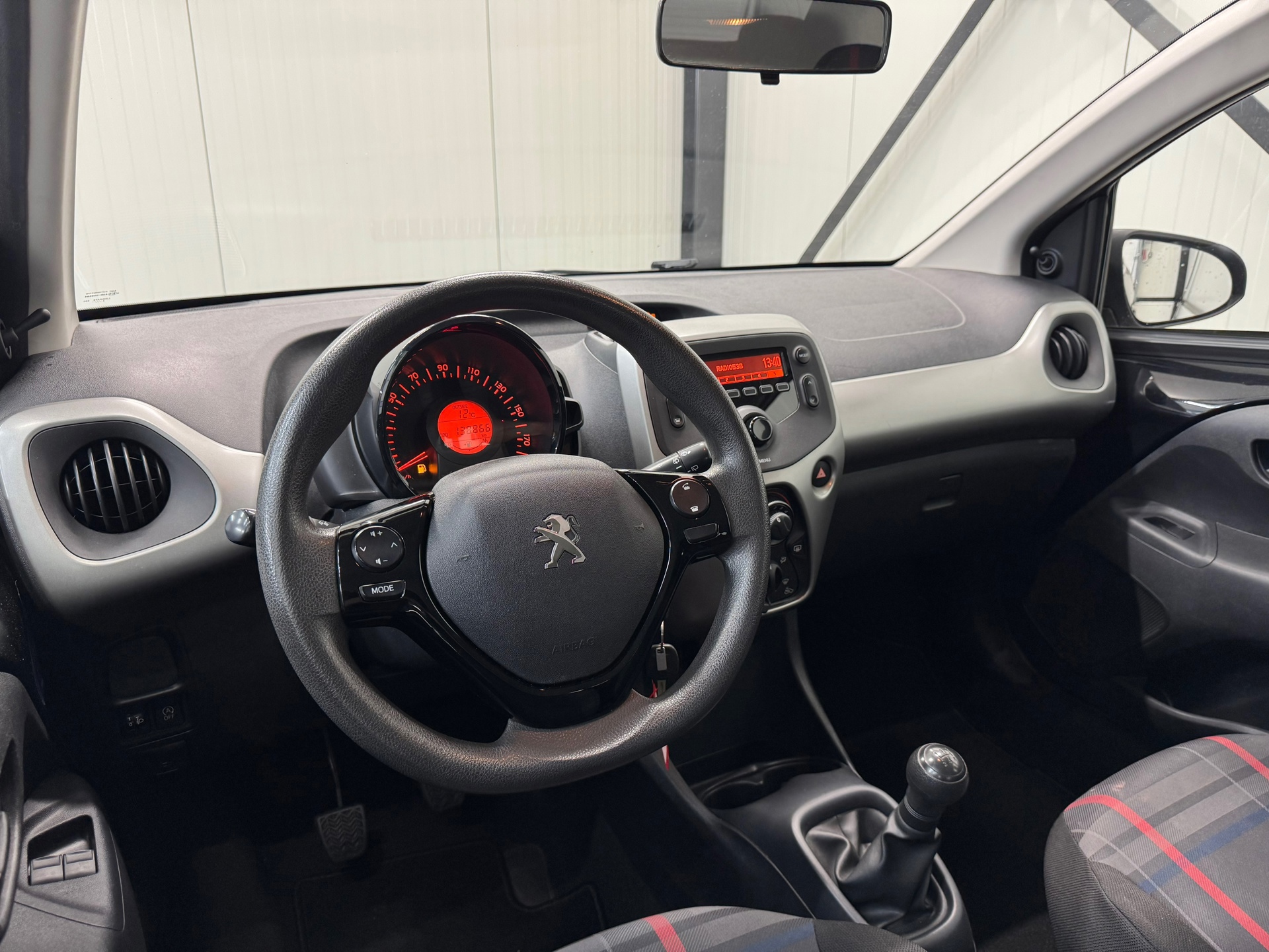 Peugeot 108 1.0 e-VTi Active (2016), foto 4