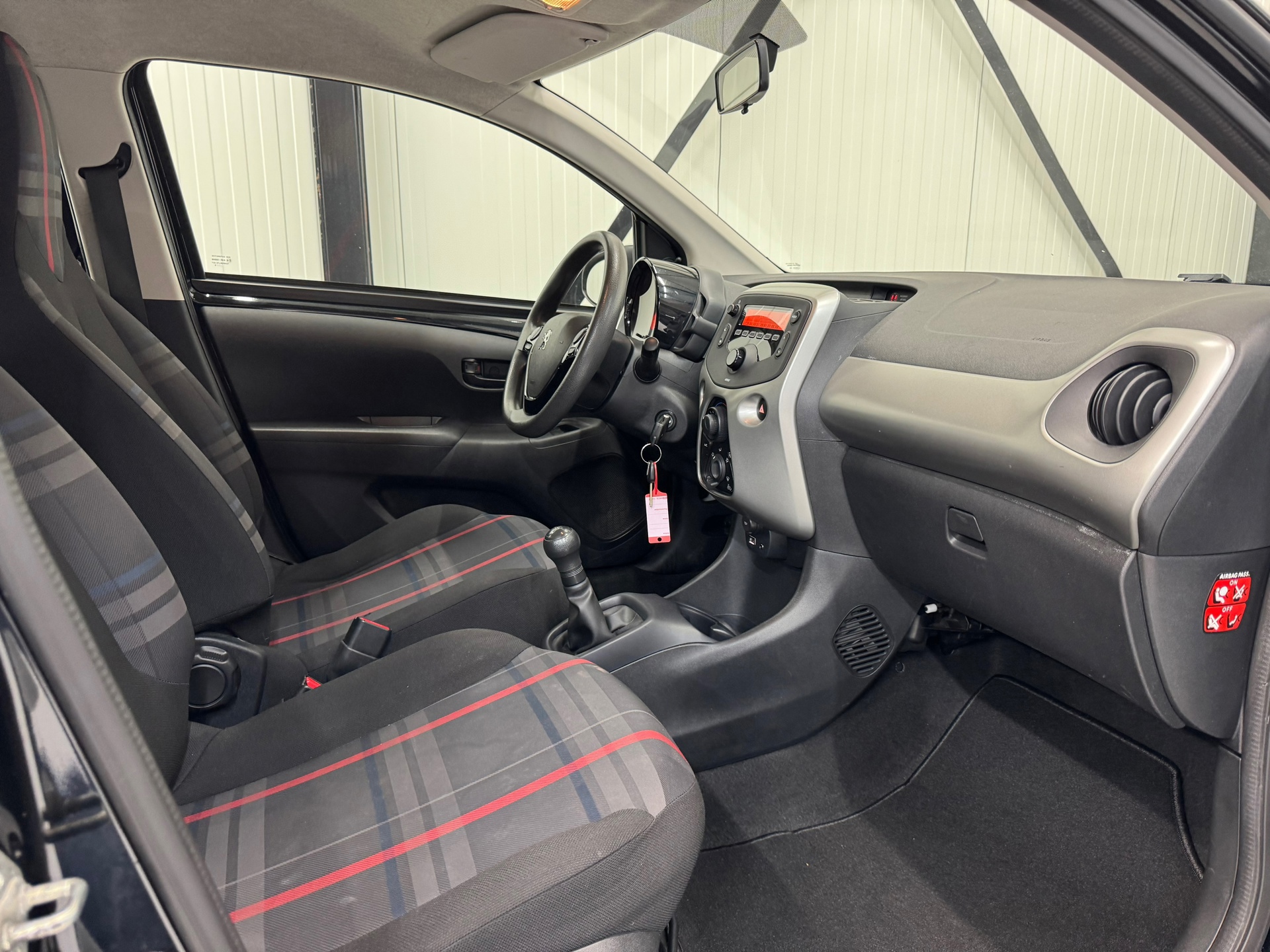 Peugeot 108 1.0 e-VTi Active (2016), foto 7