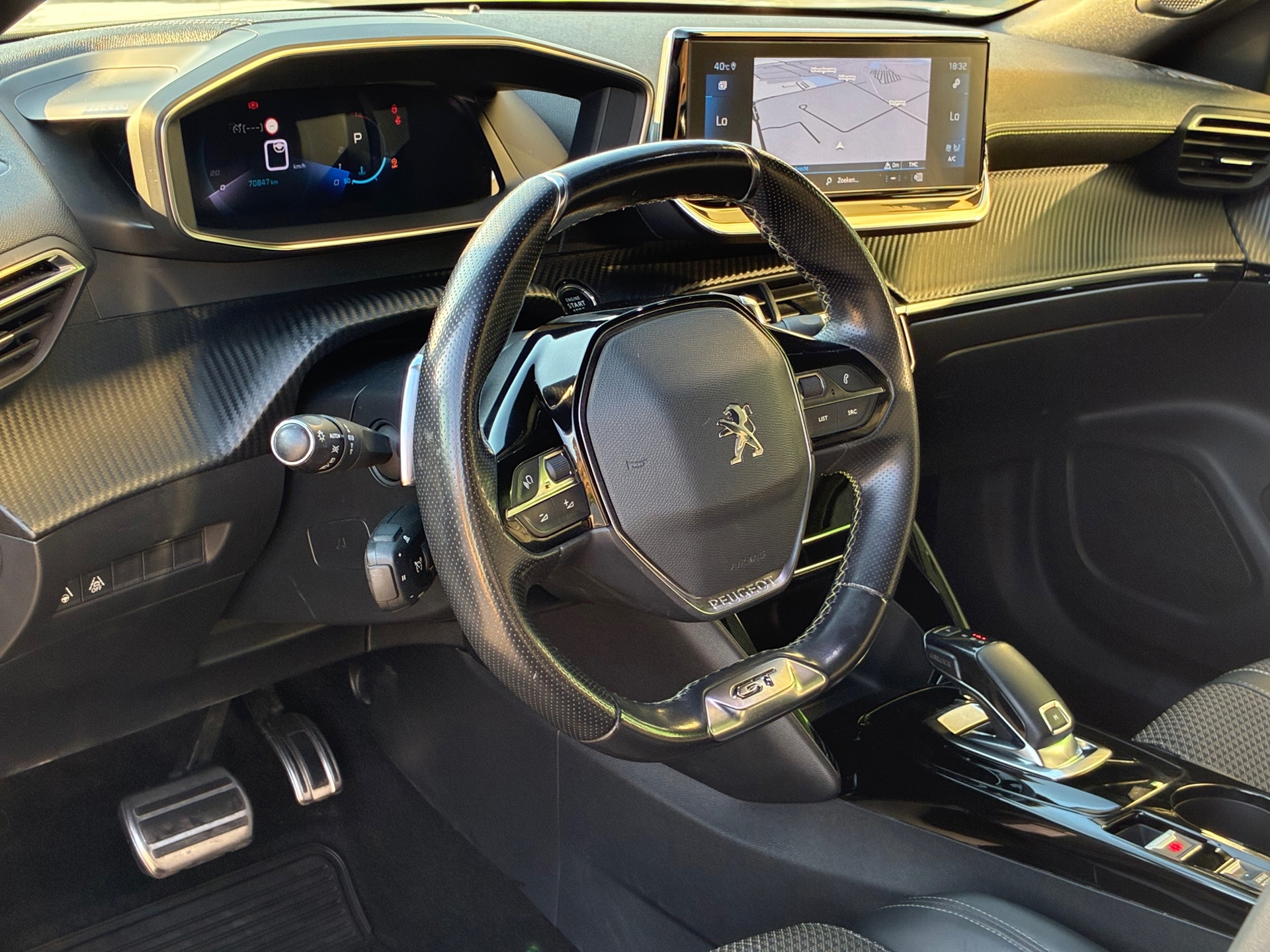 Peugeot 2008 1.2 PureTech GT-Line (2020), foto 10