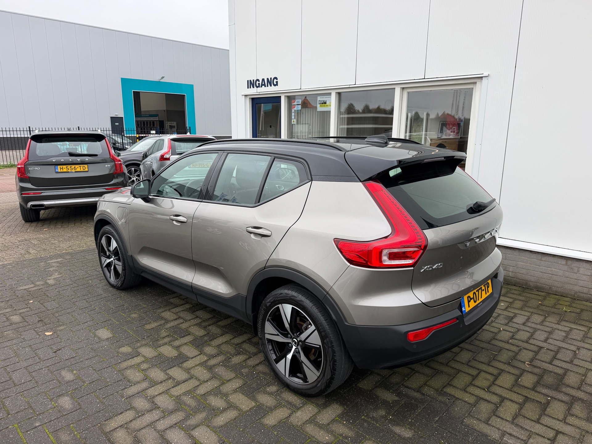Volvo XC40 1.5 T4 Recharge R-Design (2021), foto 8