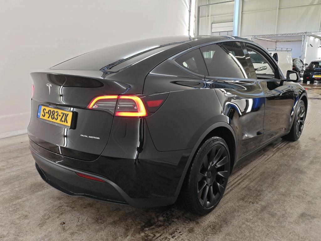 Tesla Model Y Long Range AWD 75 kWh 20" (2023), foto 3