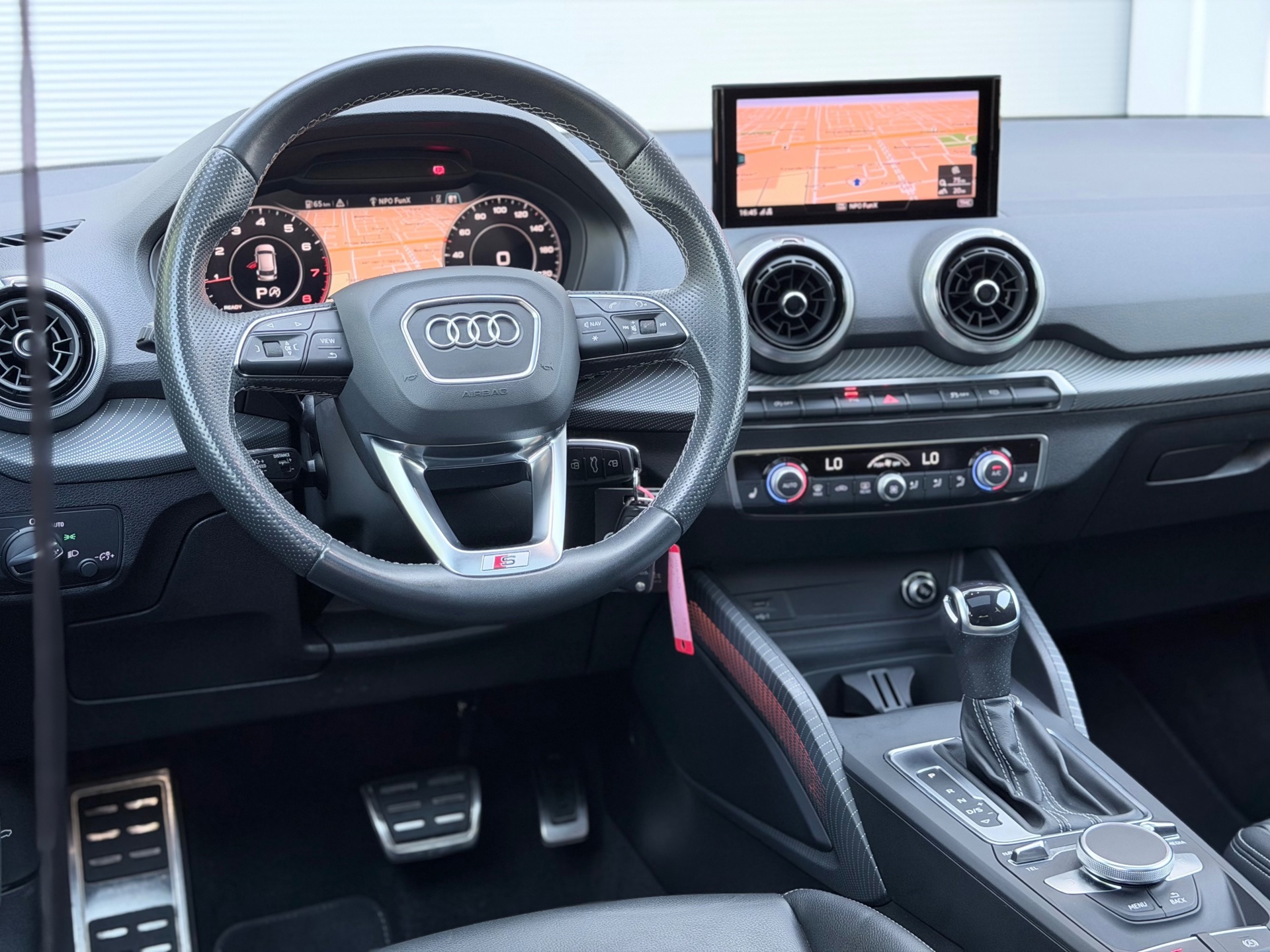 Audi Q2 35 TFSI S Edition (2023), foto 13