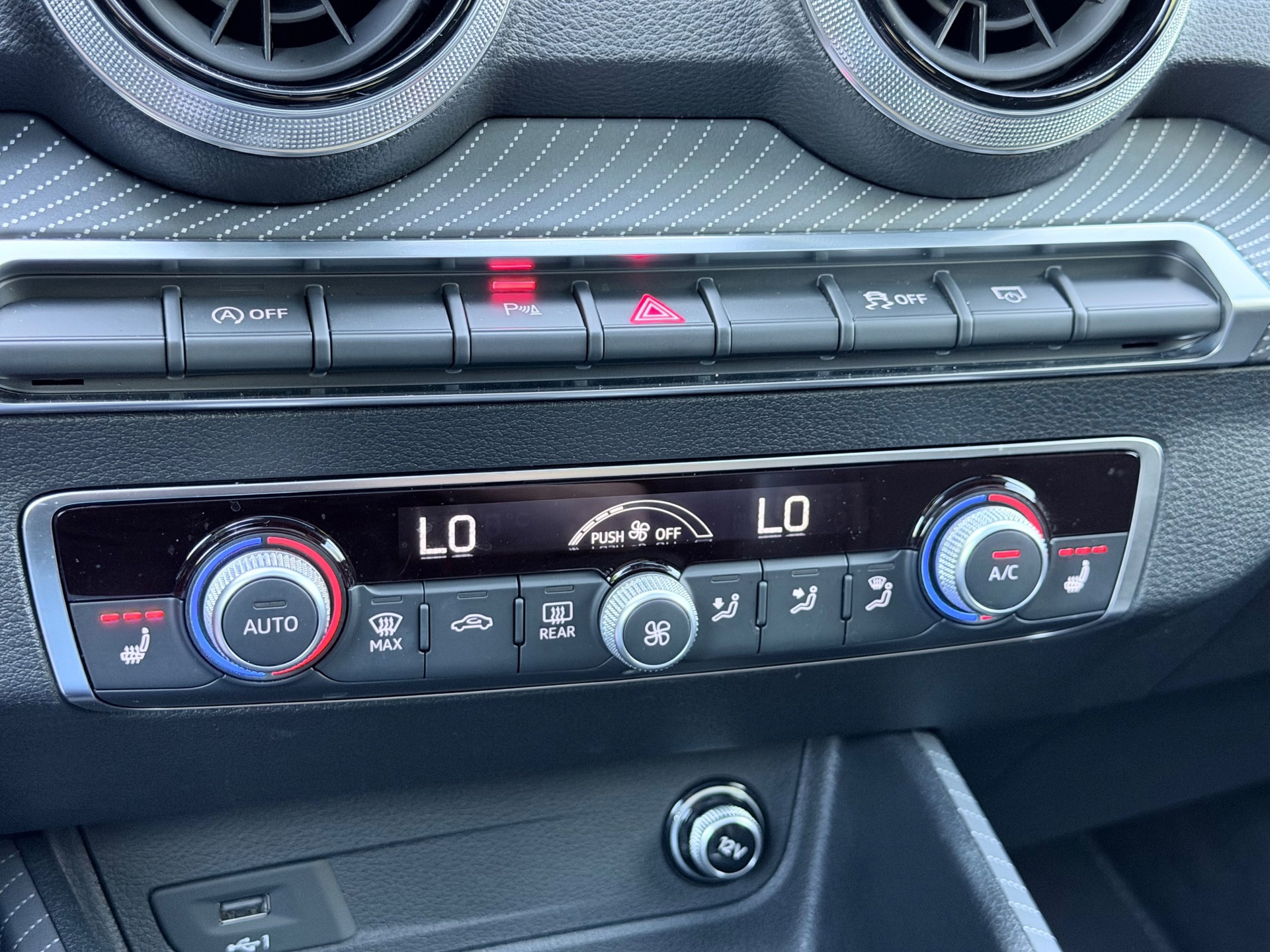 Audi Q2 35 TFSI S Edition (2023), foto 21