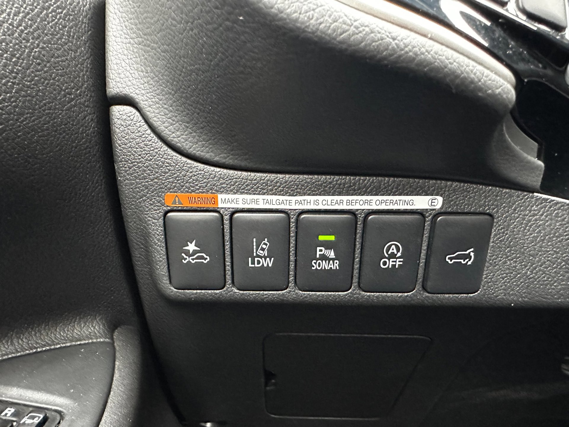 Mitsubishi Outlander 2.0 4WD 7p Intense (2019), foto 23