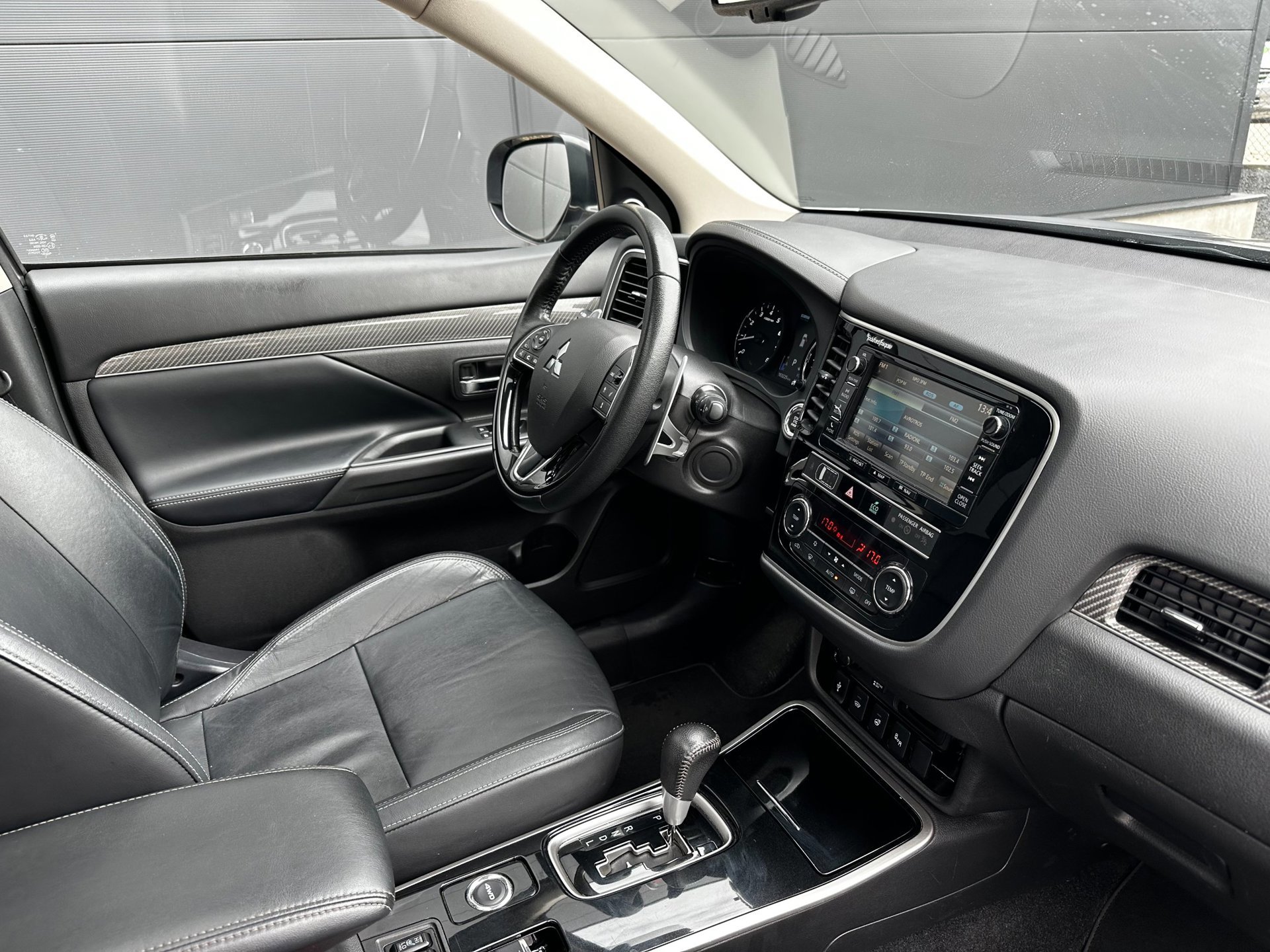 Mitsubishi Outlander 2.0 4WD 7p Intense (2019), foto 5