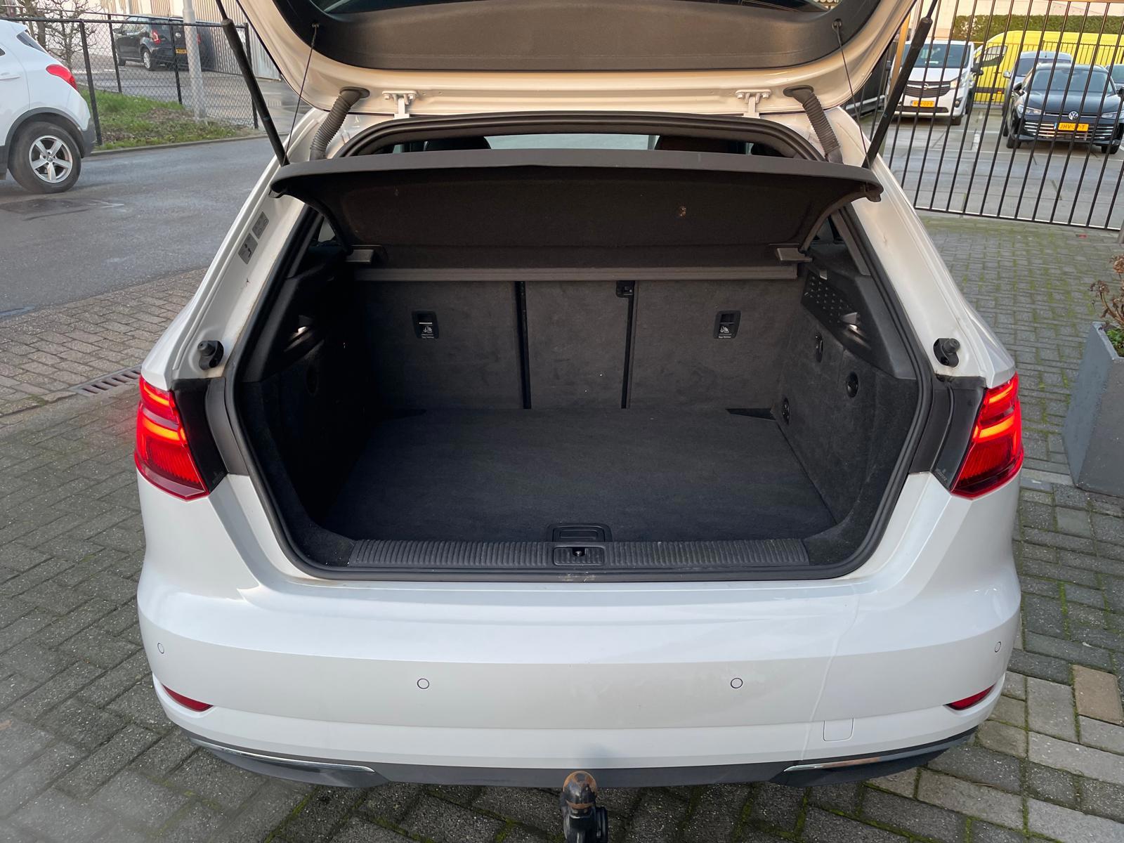 Audi A3 Sportback 1.4 e-tron Sport Pro Line (2018), foto 9