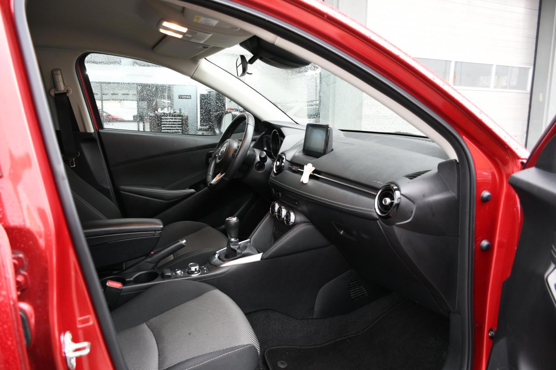 Mazda 2 1.5 Skyactiv-D GT-M (2017), foto 9