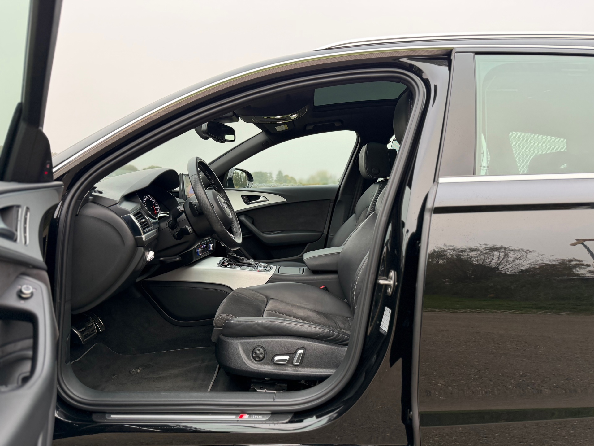 Audi A6 Avant 2.0 TFSI quattro Premium Edition 3x S-Line (2018), foto 13