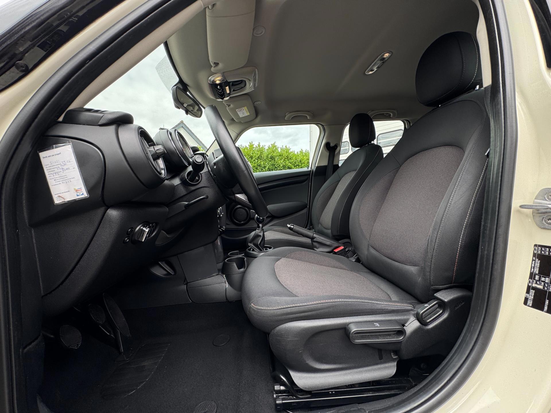 Mini 1.5 One First PARKEERSENSOREN (2016), foto 11