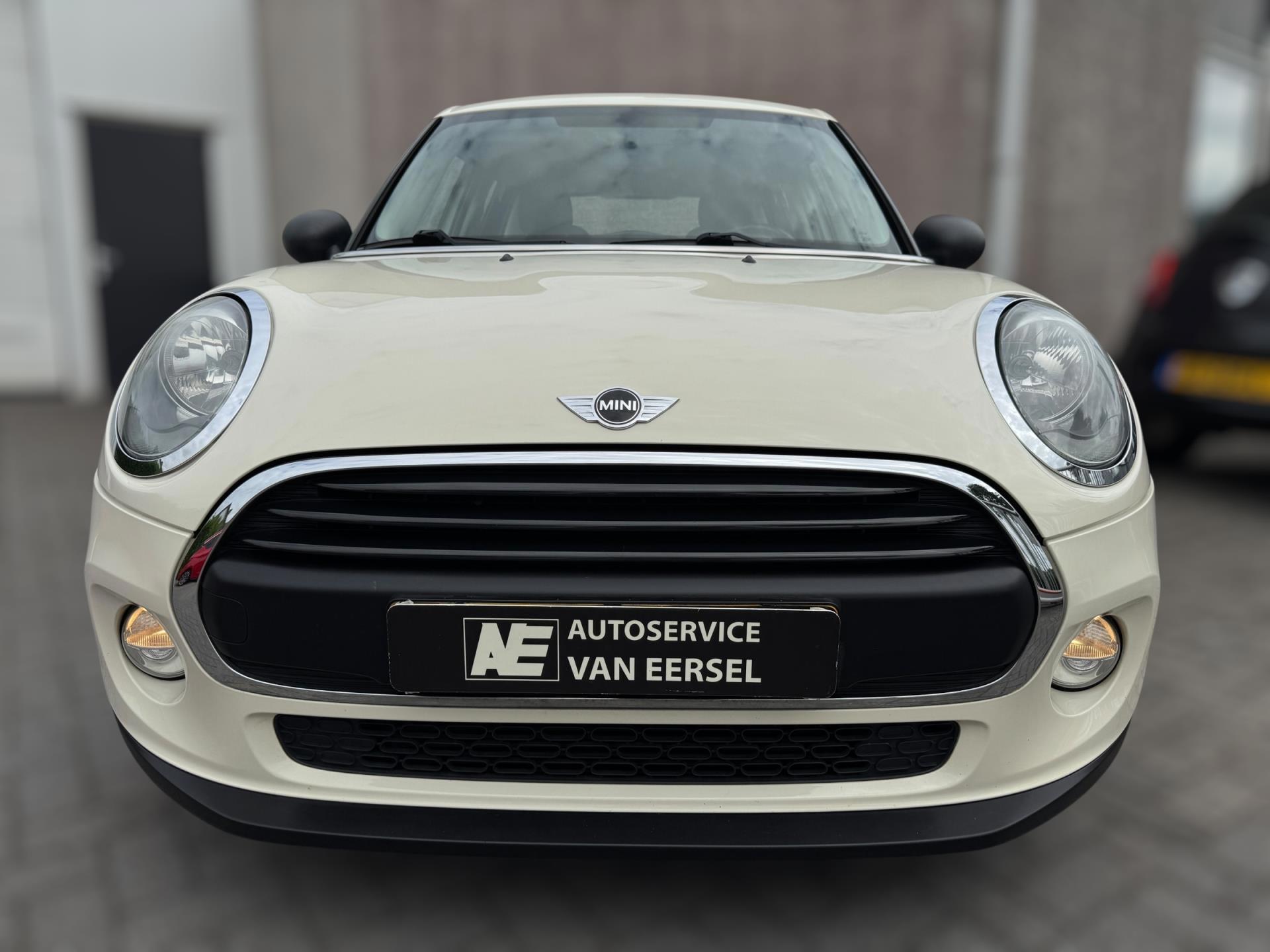 Mini 1.5 One First PARKEERSENSOREN (2016), foto 5