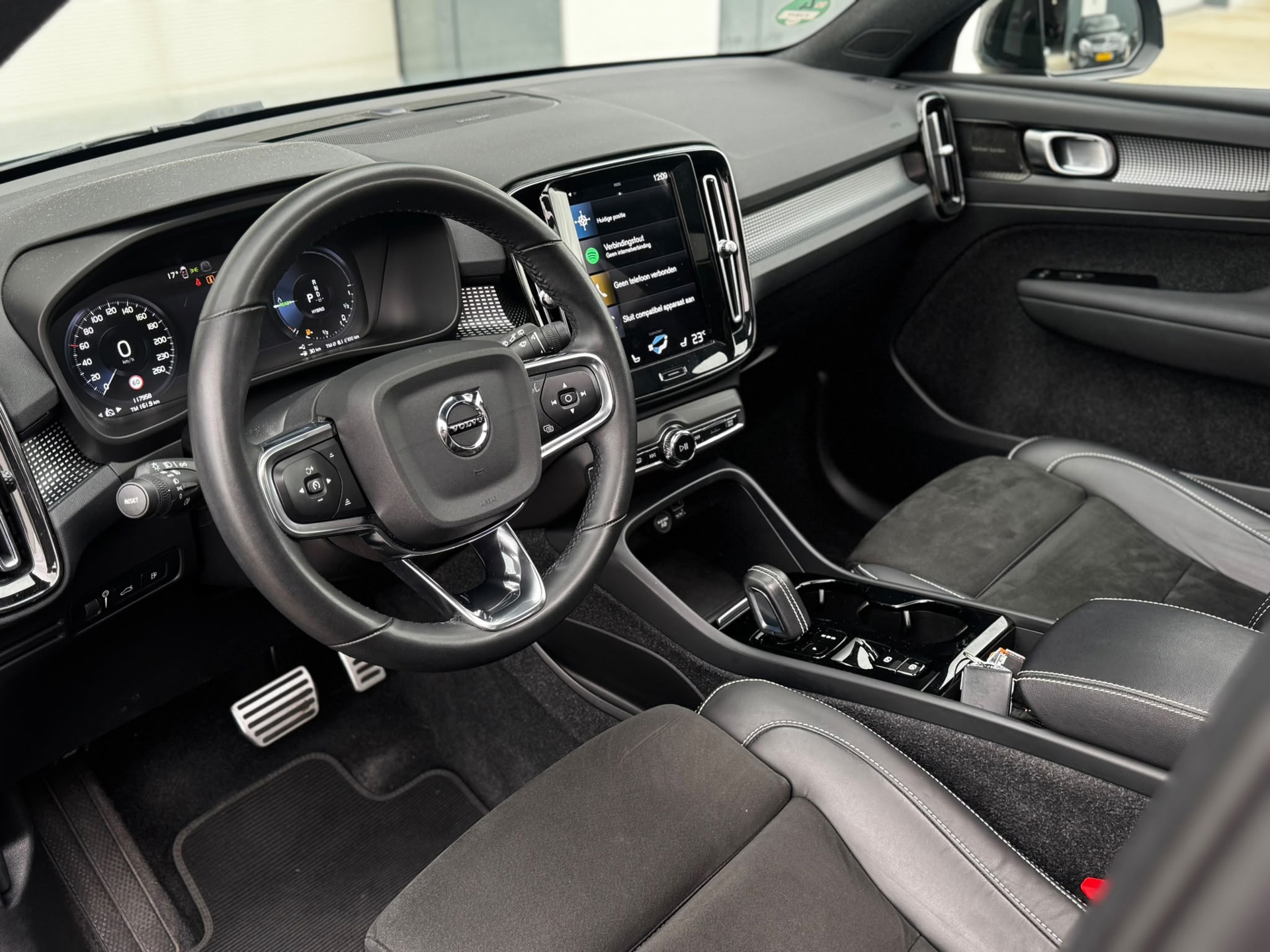 Volvo XC40 1.5 T4 Recharge Inscription Expression (2022), foto 11