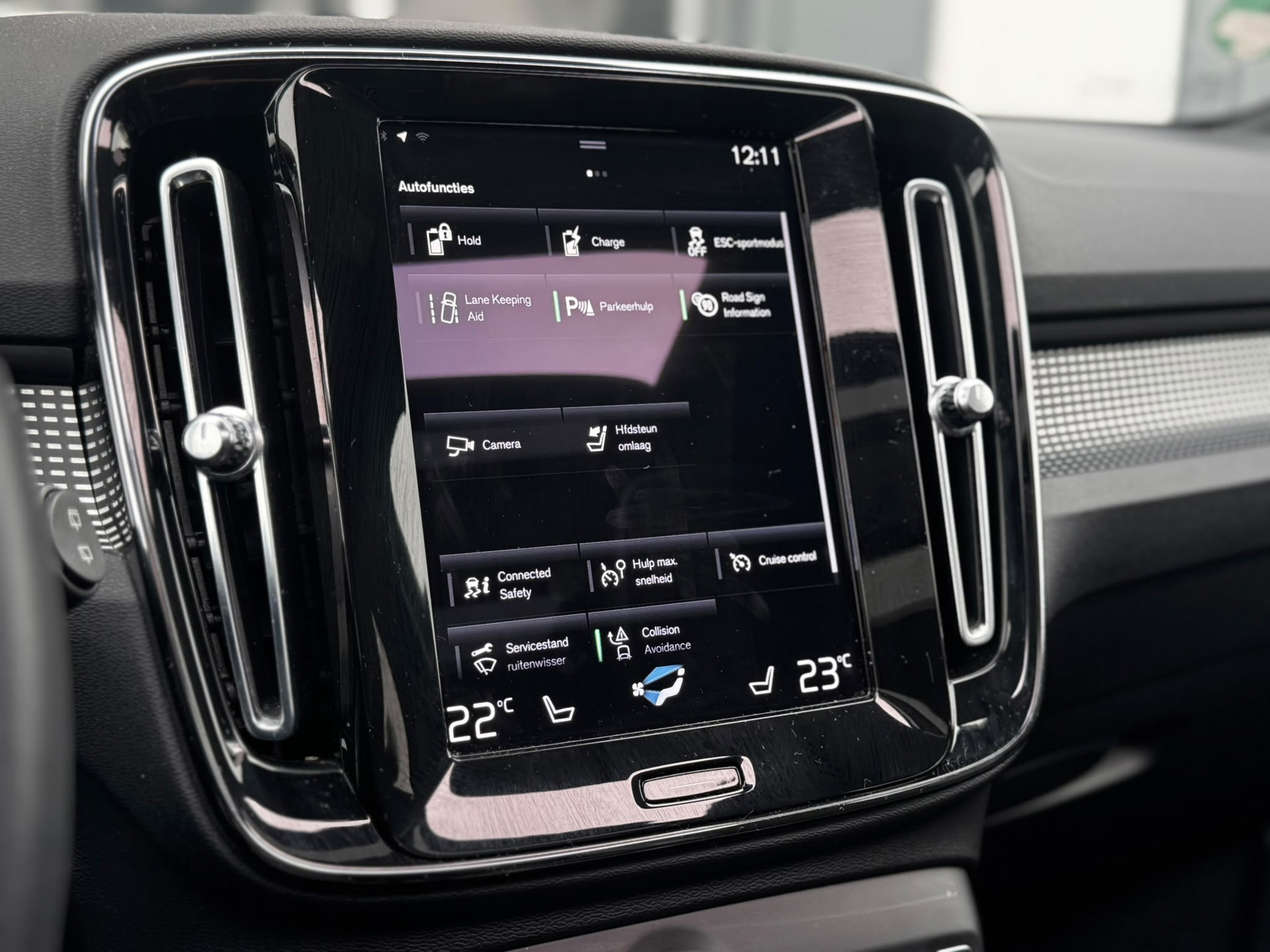 Volvo XC40 1.5 T4 Recharge Inscription Expression (2022), foto 16