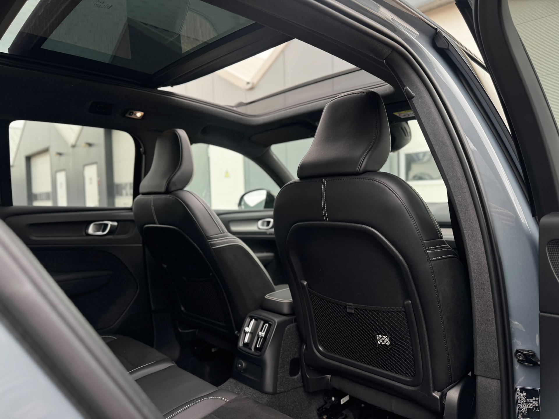 Volvo XC40 1.5 T4 Recharge Inscription Expression (2022), foto 20