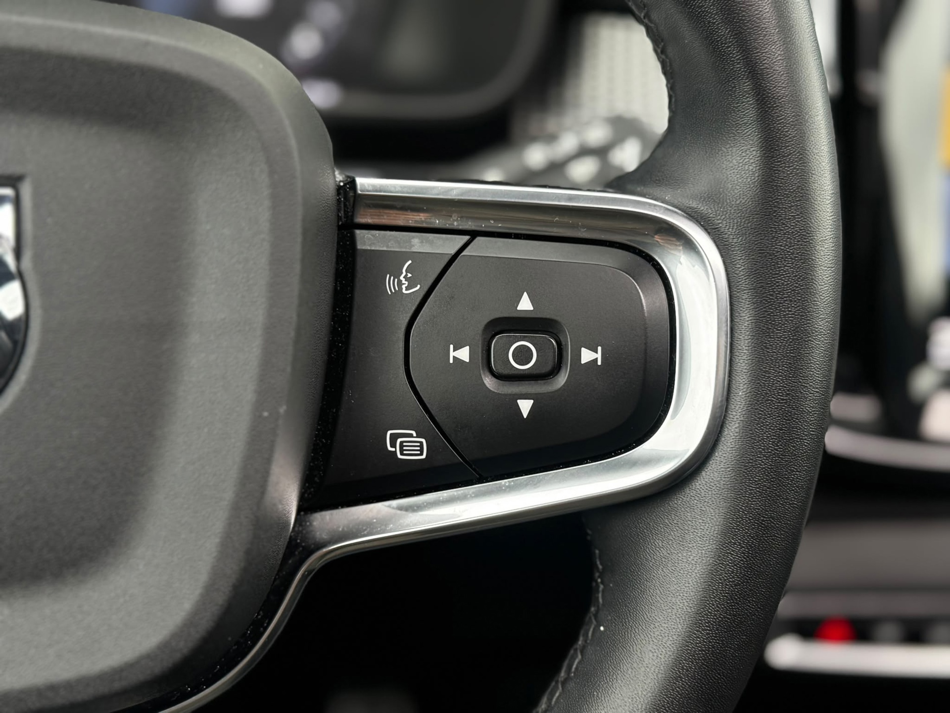 Volvo XC40 1.5 T4 Recharge Inscription Expression (2022), foto 26