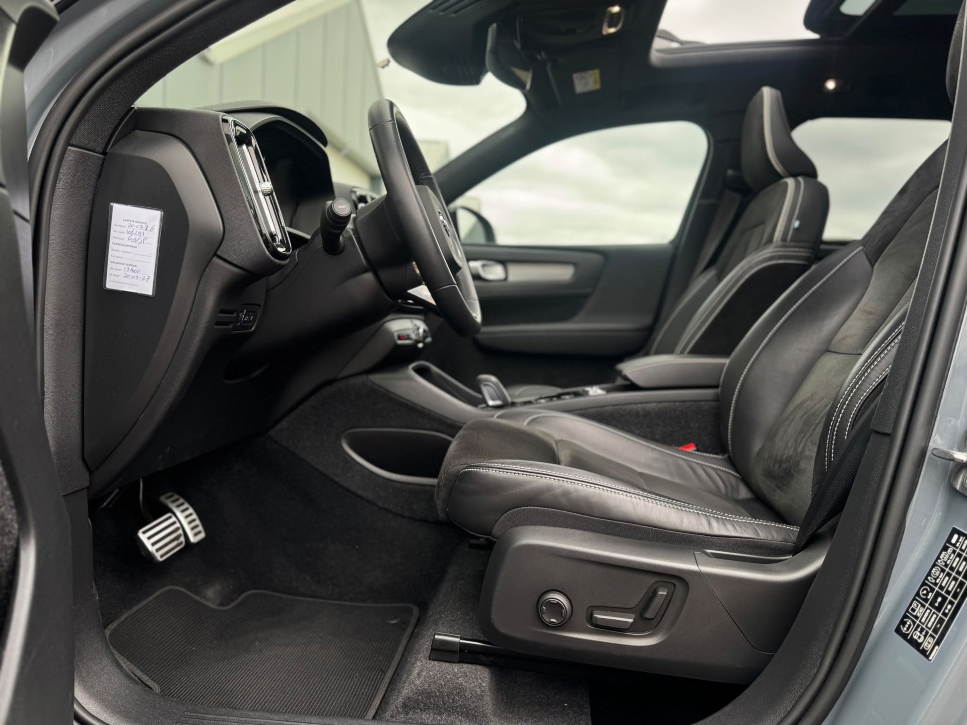 Volvo XC40 1.5 T4 Recharge Inscription Expression (2022), foto 9