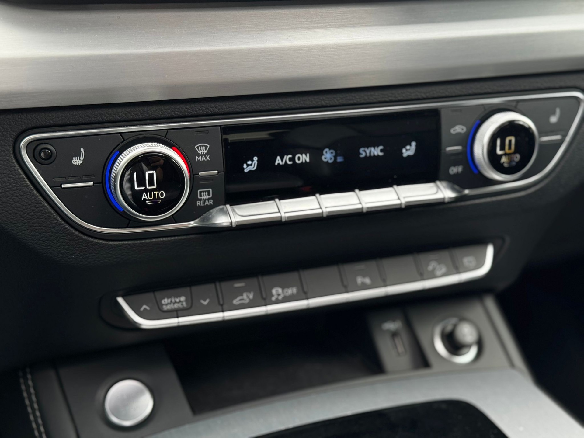 Audi Q5 55 TFSI e S-Line (2023), foto 19