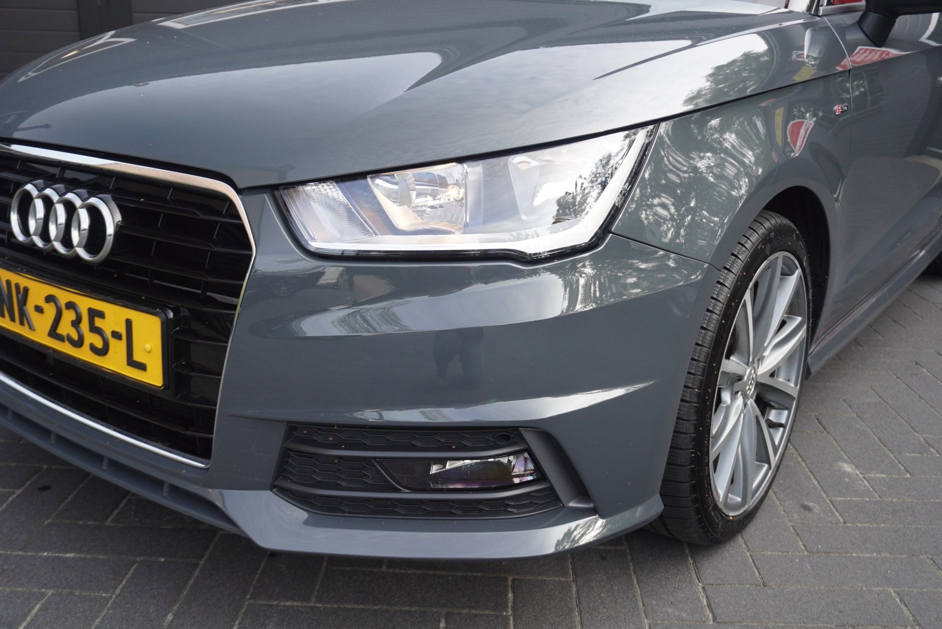 Audi A1 Sportback 1.0 TFSI Adrenalin (2017), foto 2