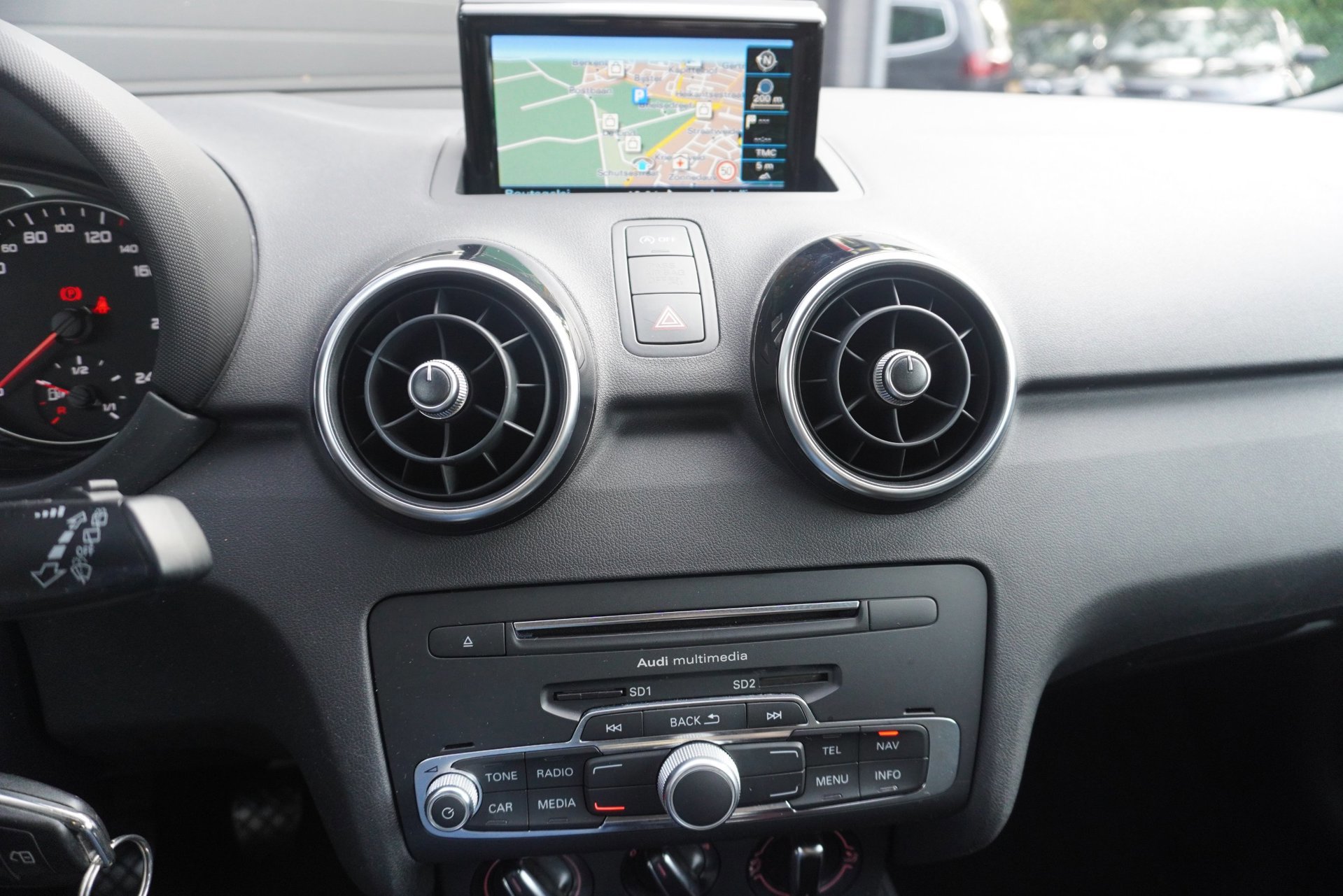 Audi A1 Sportback 1.0 TFSI Adrenalin (2017), foto 23
