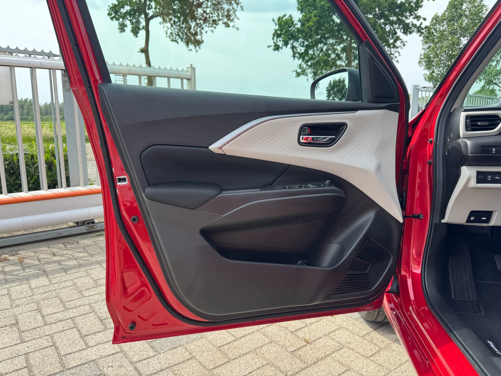 Suzuki Swift 1.2 Select Smart Hybrid CAMERA (2026), foto 12