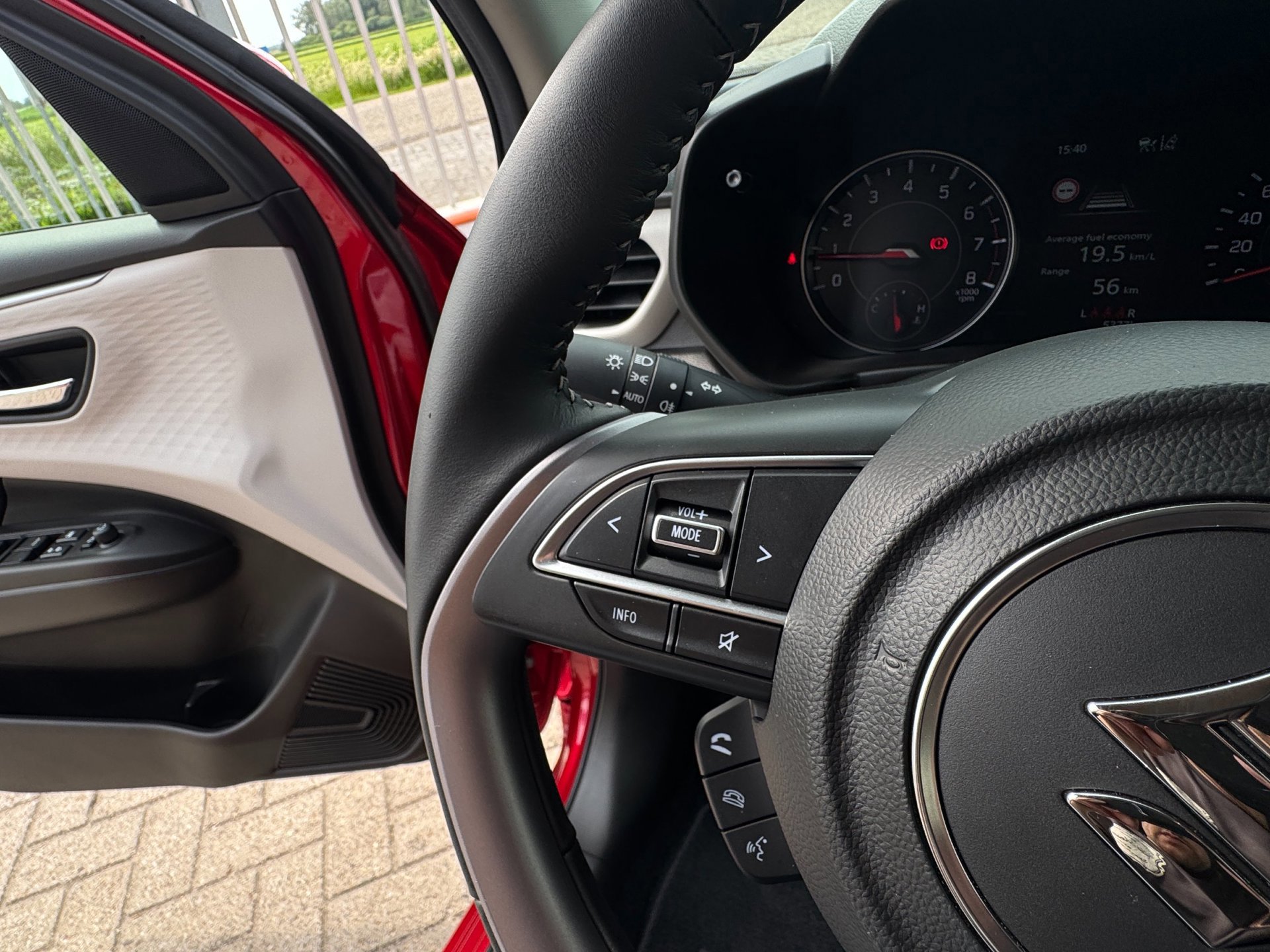 Suzuki Swift 1.2 Select Smart Hybrid CAMERA (2026), foto 17