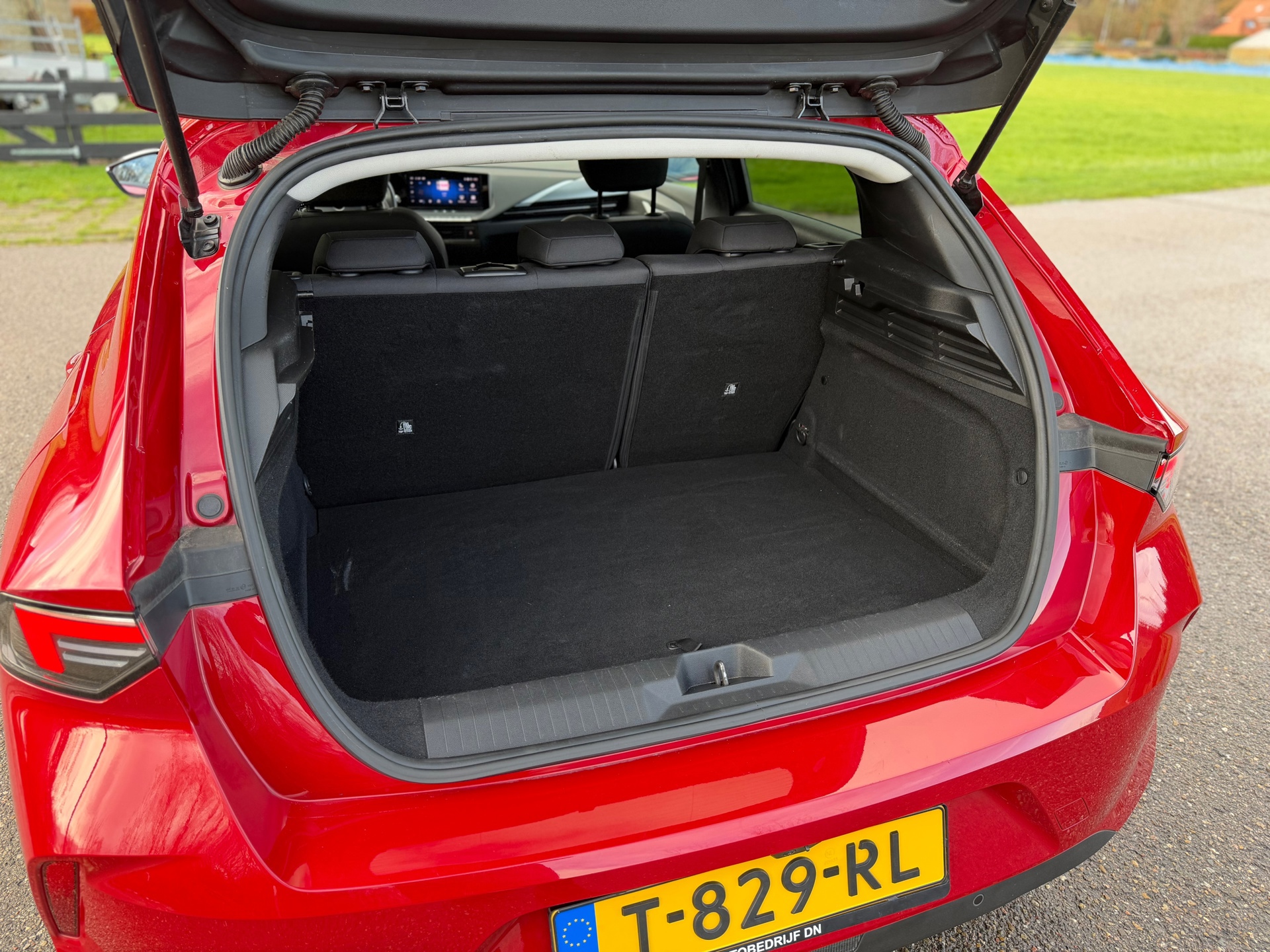 Opel Astra 1.6 Hybrid Edition (2022), foto 23
