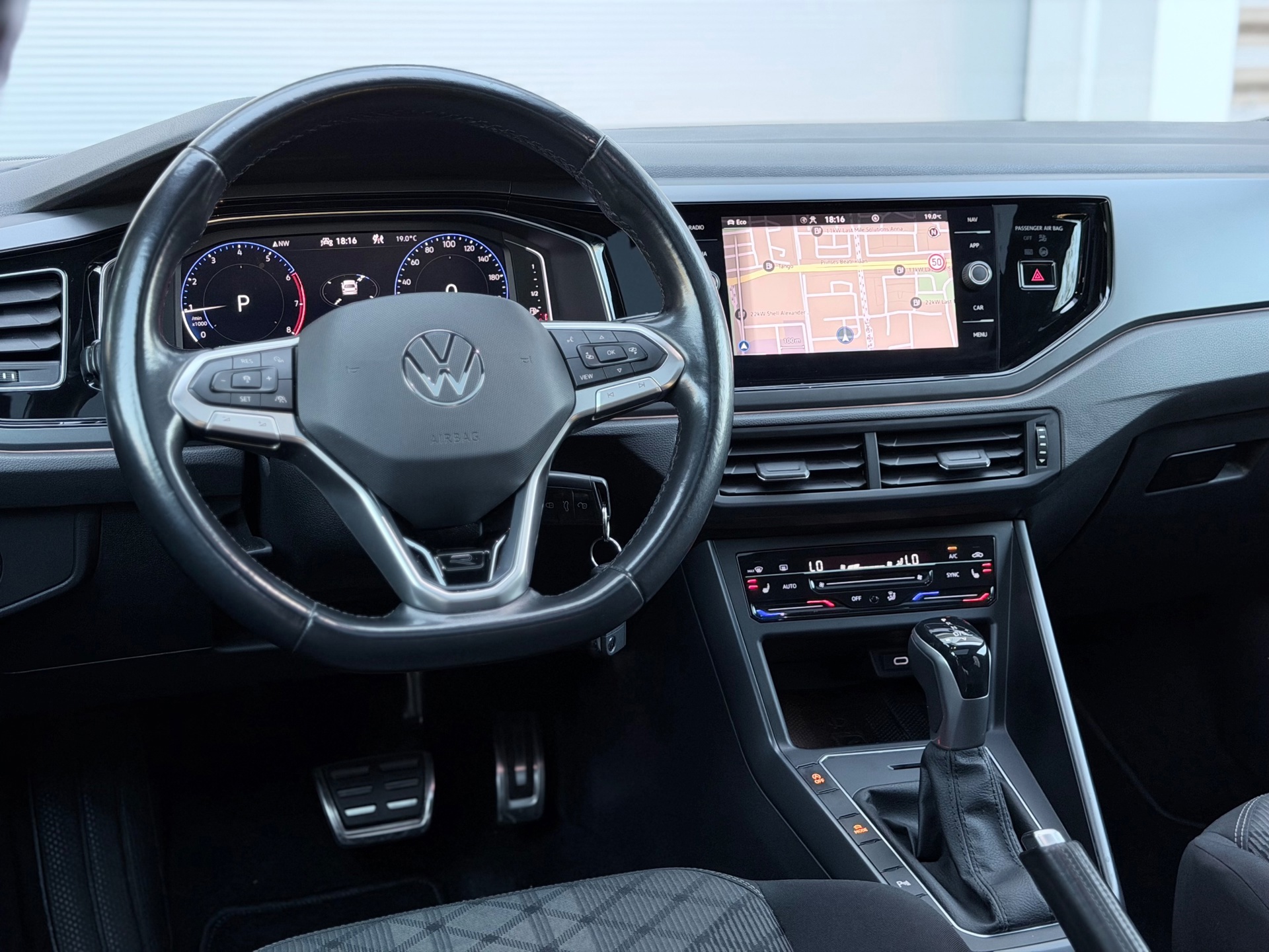 Volkswagen Polo 1.0 TSI R-Line (2022), foto 11