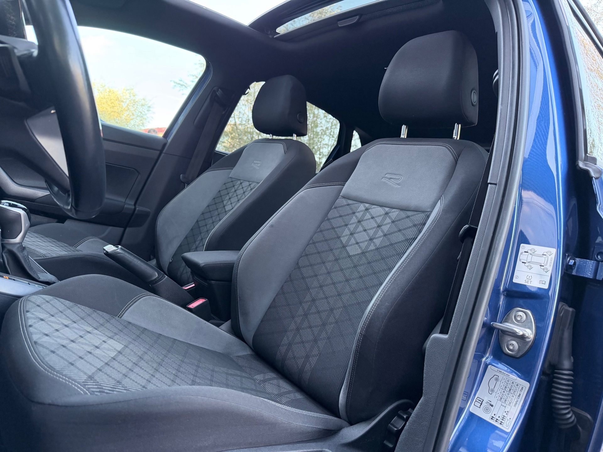 Volkswagen Polo 1.0 TSI R-Line (2022), foto 10