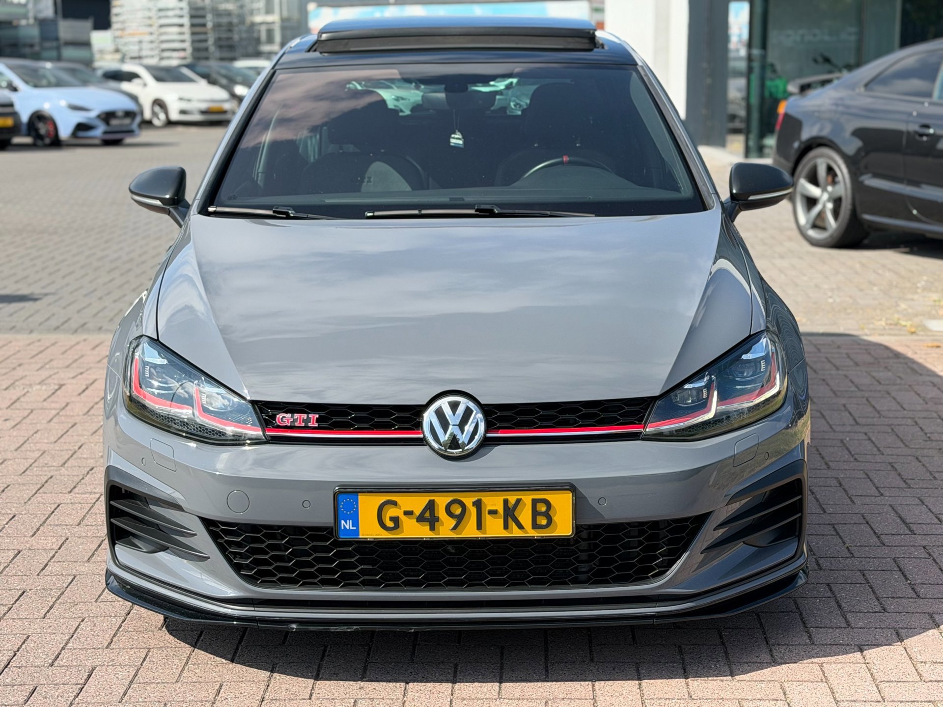 Volkswagen Golf 2.0 TSI GTI TCR 2019 DSG (2019), foto 2