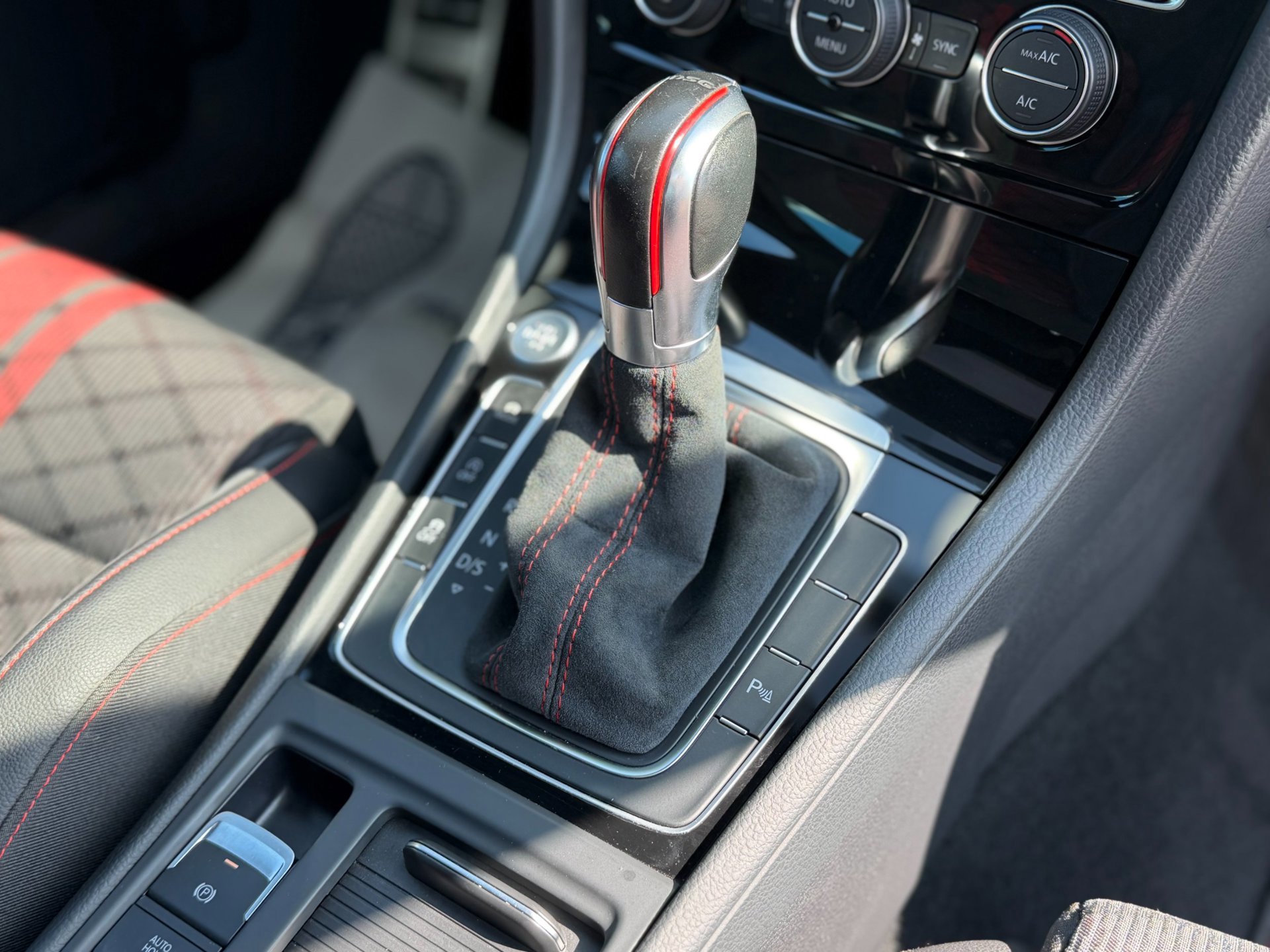 Volkswagen Golf 2.0 TSI GTI TCR 2019 DSG (2019), foto 28