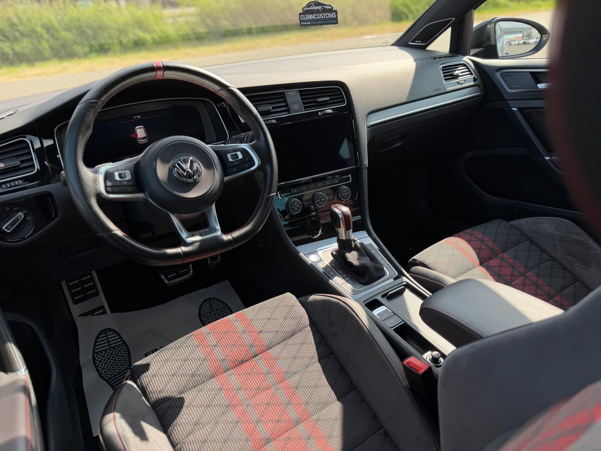 Volkswagen Golf 2.0 TSI GTI TCR 2019 DSG (2019), foto 31