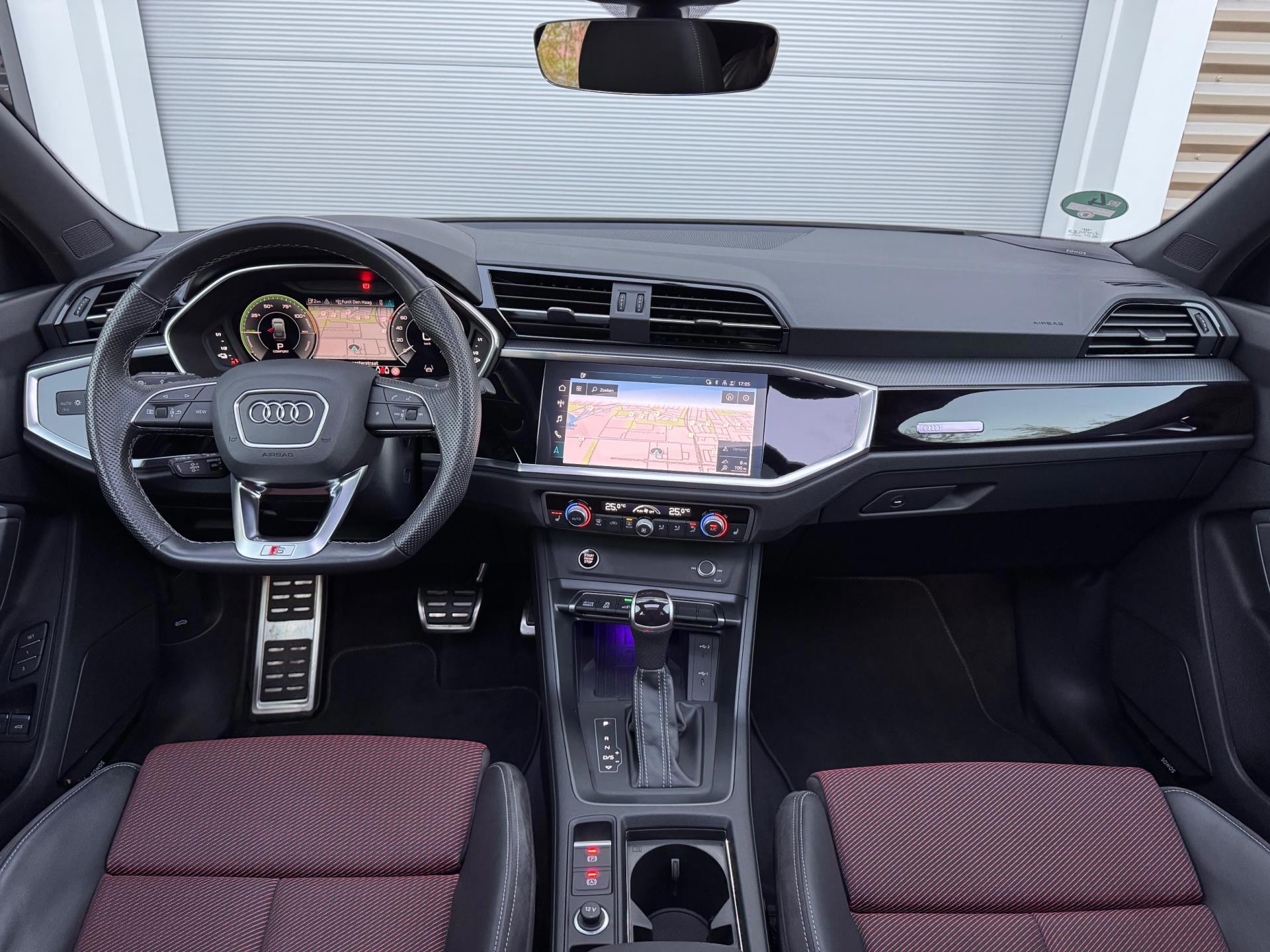 Audi Q3 Sportback 45 TFSI e S Edition (2022), foto 13