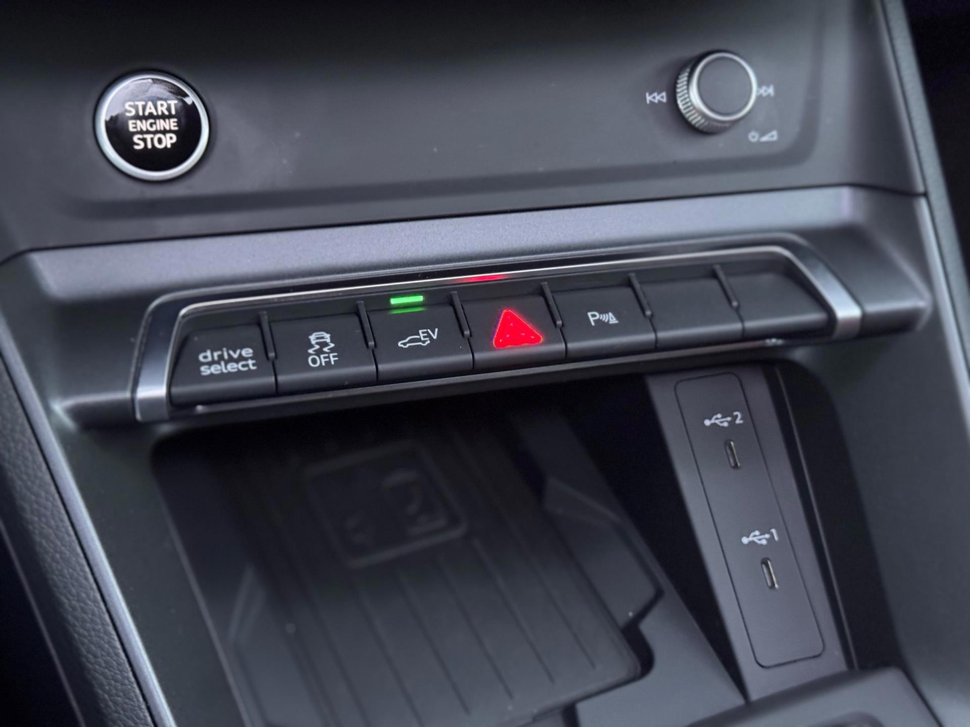 Audi Q3 Sportback 45 TFSI e S Edition (2022), foto 24