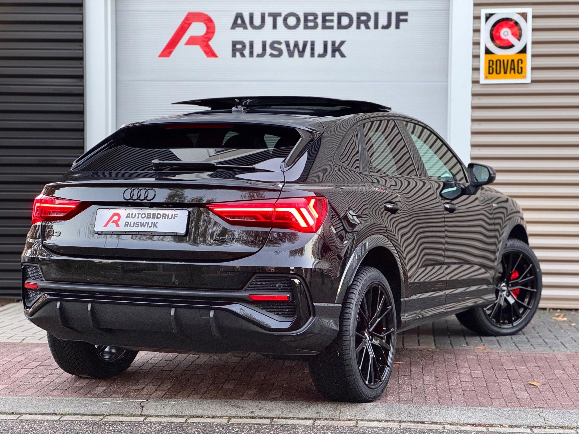 Audi Q3 Sportback 45 TFSI e S Edition (2022), foto 4