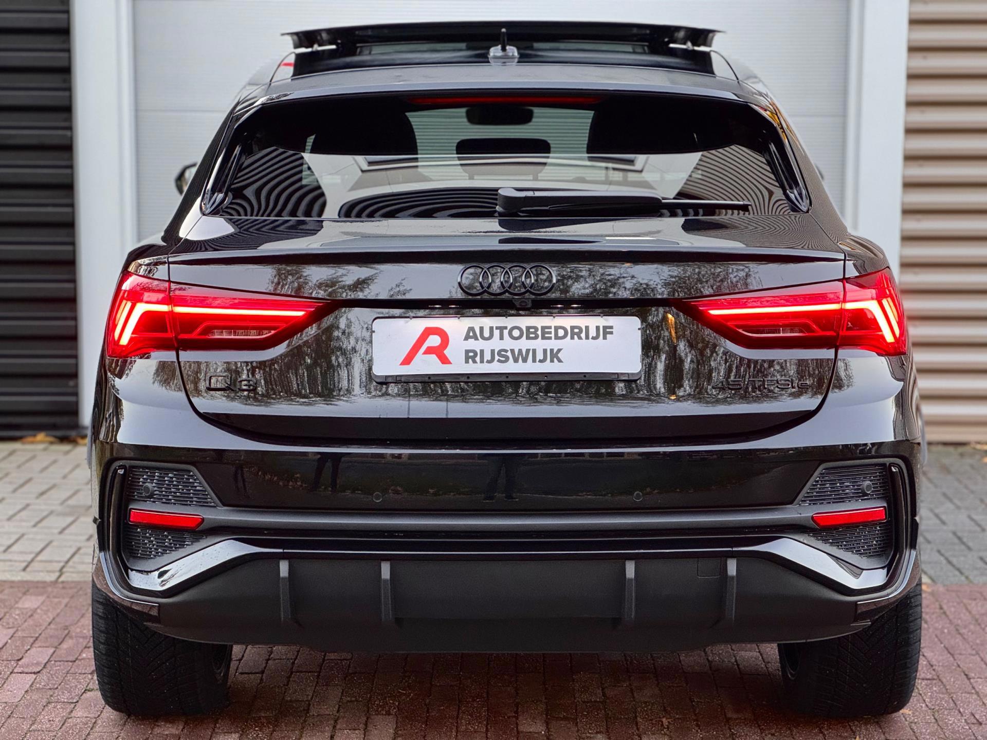 Audi Q3 Sportback 45 TFSI e S Edition (2022), foto 8
