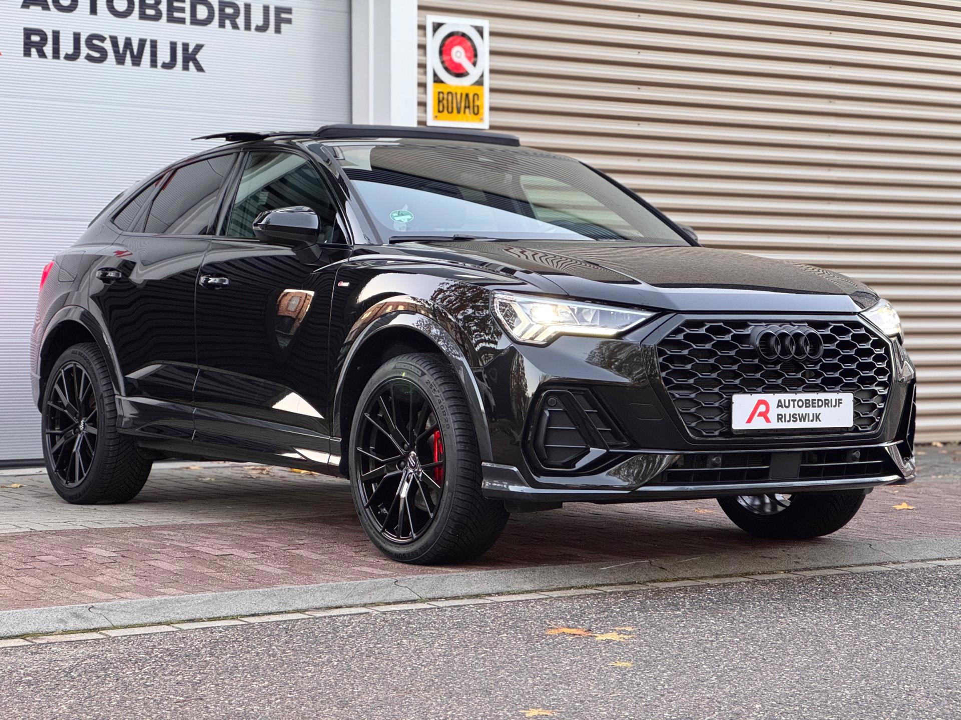 Audi Q3 Sportback 45 TFSI e S Edition (2022), foto 10