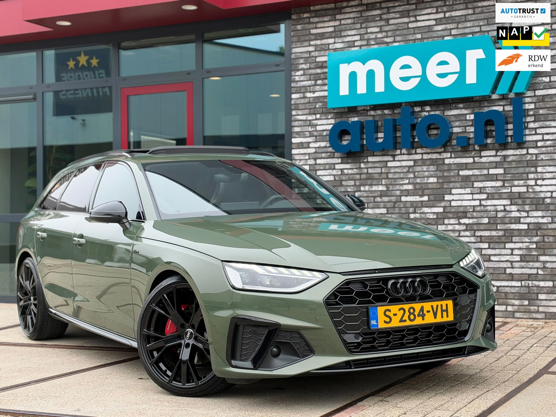 Audi A4 Avant 40 TFSI S-LINE COMPETITION (2023), foto 1