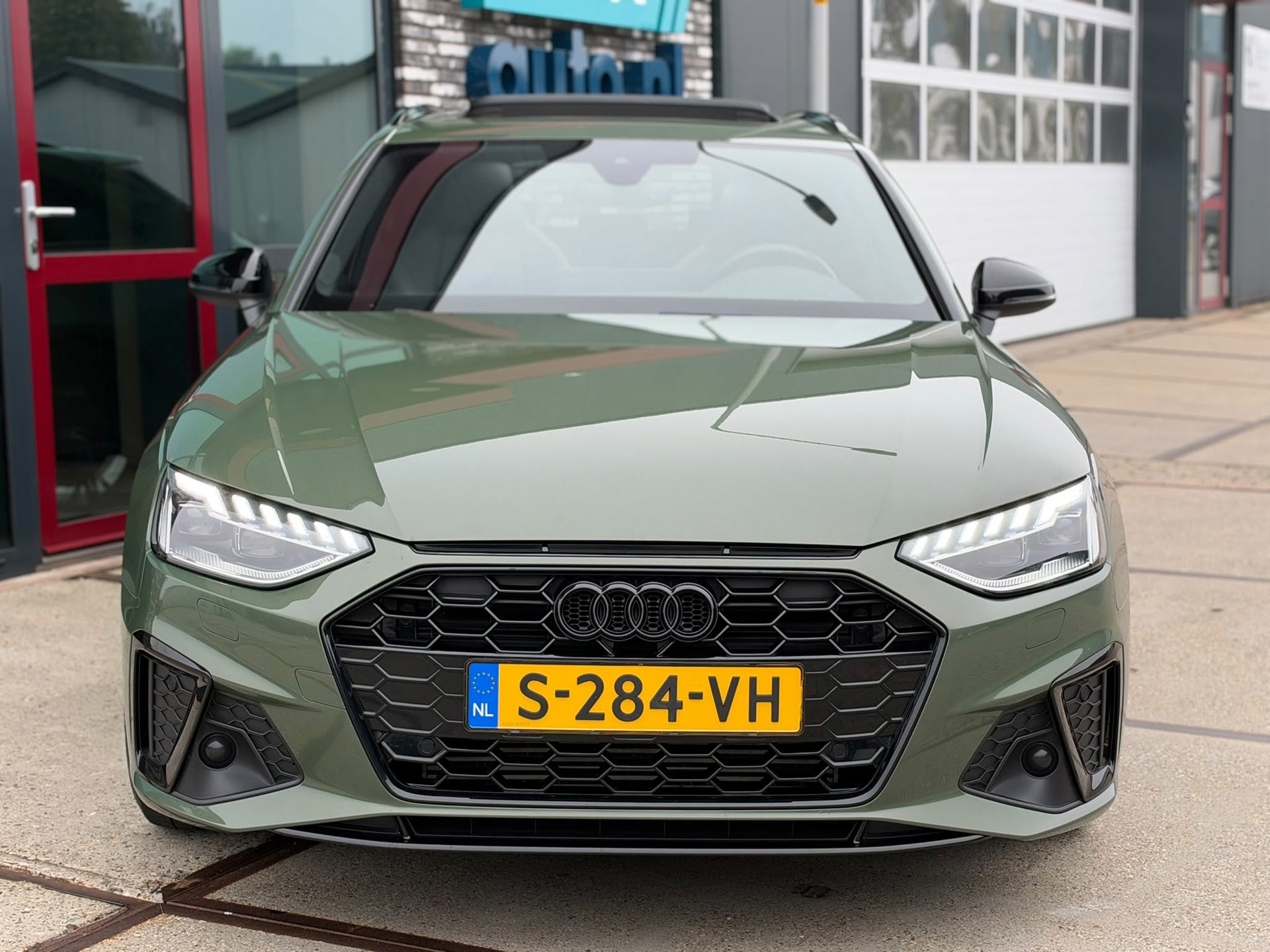 Audi A4 Avant 40 TFSI S-LINE COMPETITION (2023), foto 23