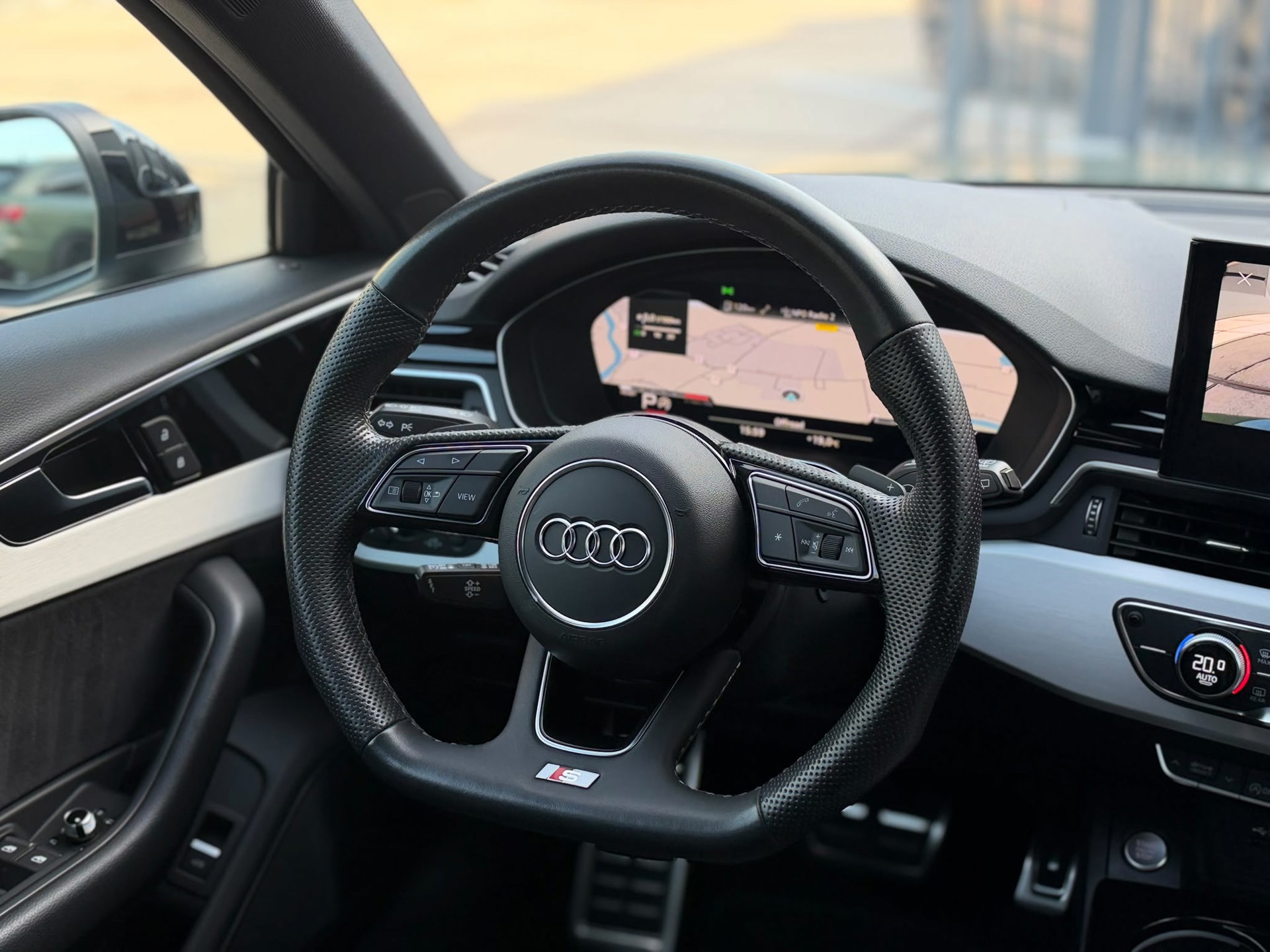 Audi A4 Avant 40 TFSI S-LINE COMPETITION (2023), foto 25