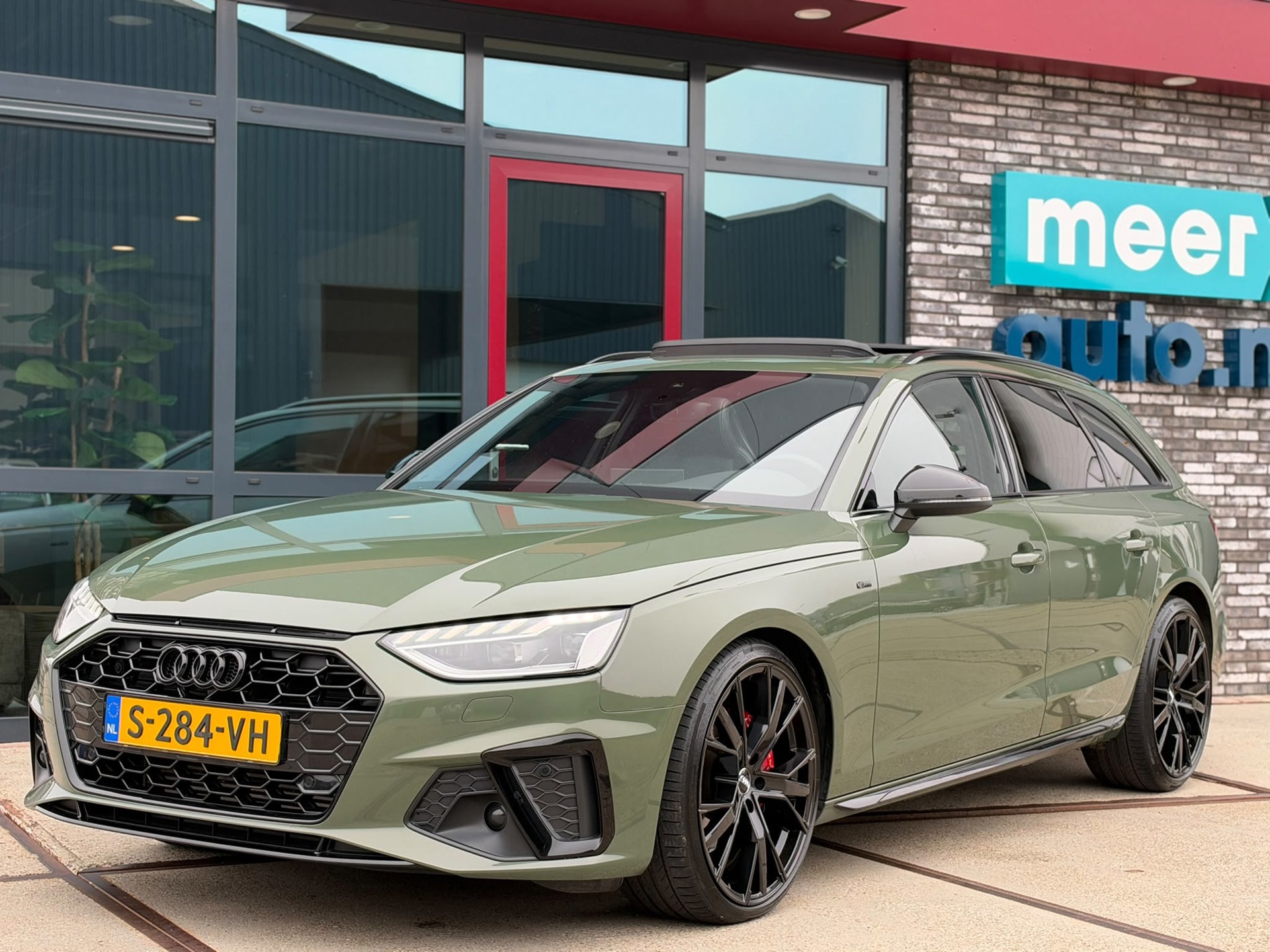 Audi A4 Avant 40 TFSI S-LINE COMPETITION (2023), foto 29