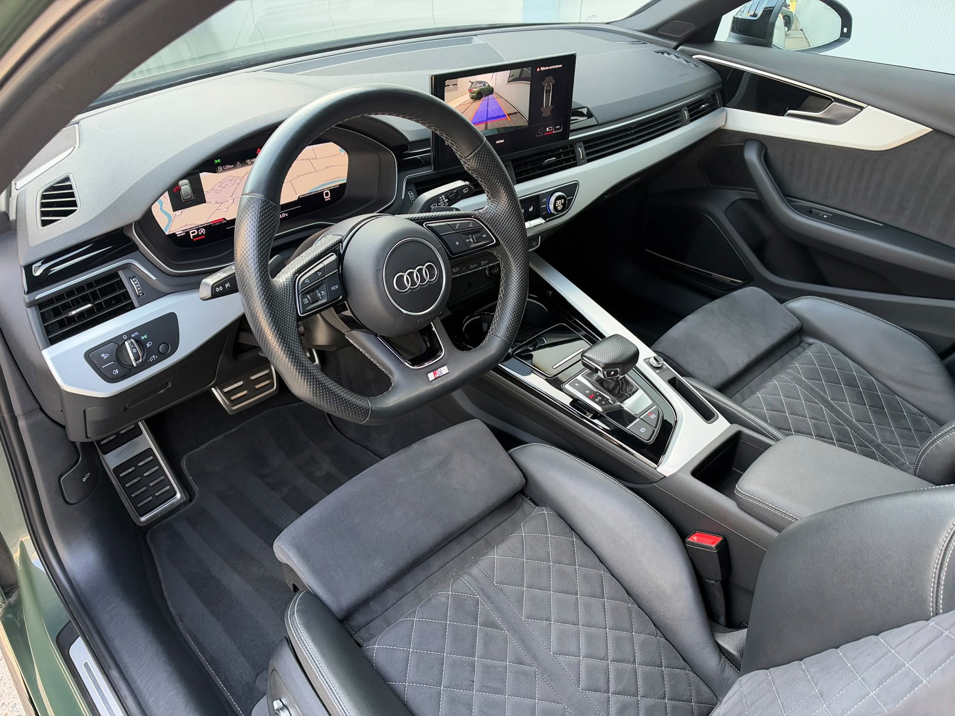 Audi A4 Avant 40 TFSI S-LINE COMPETITION (2023), foto 4