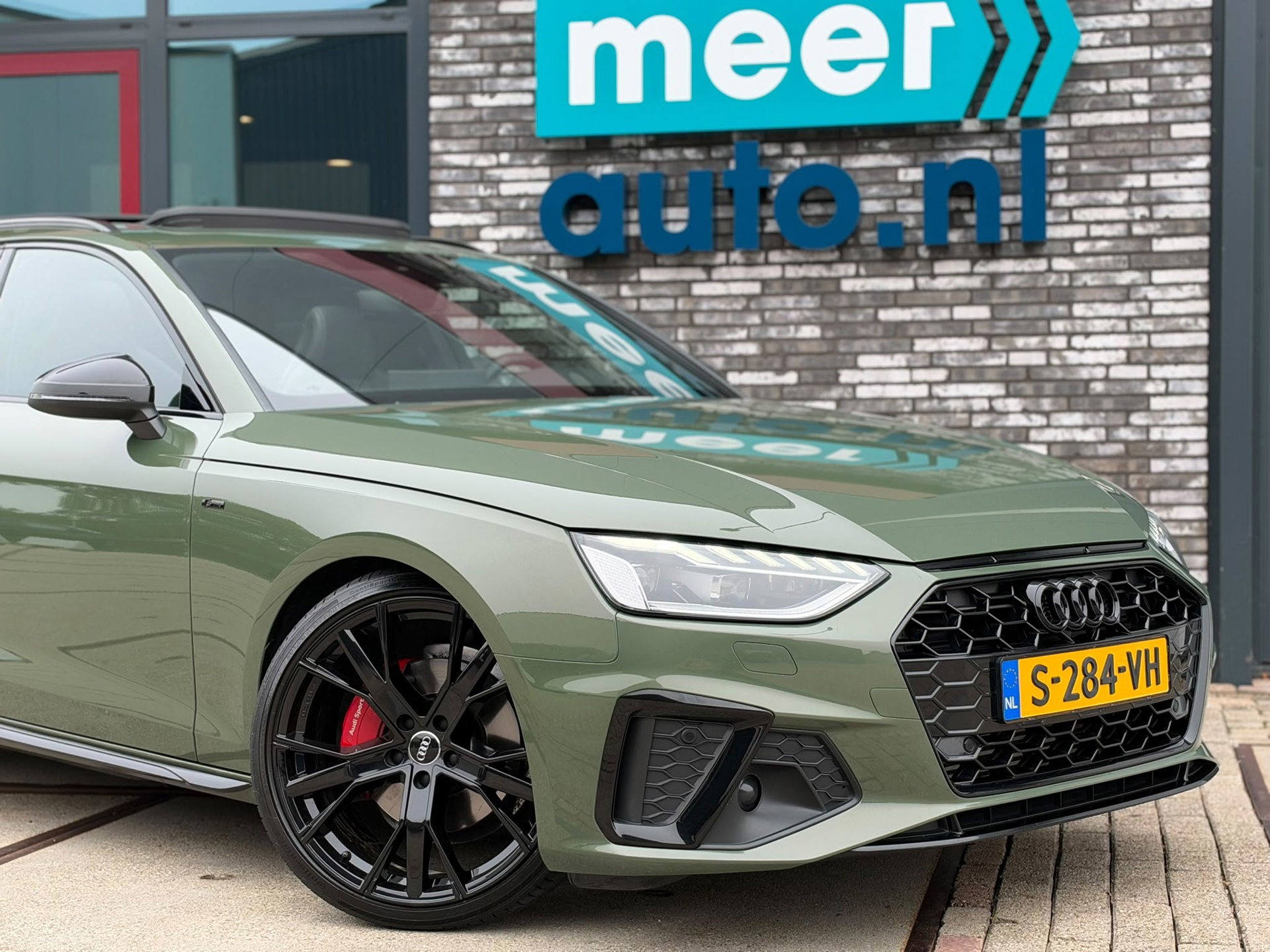 Audi A4 Avant 40 TFSI S-LINE COMPETITION (2023), foto 33