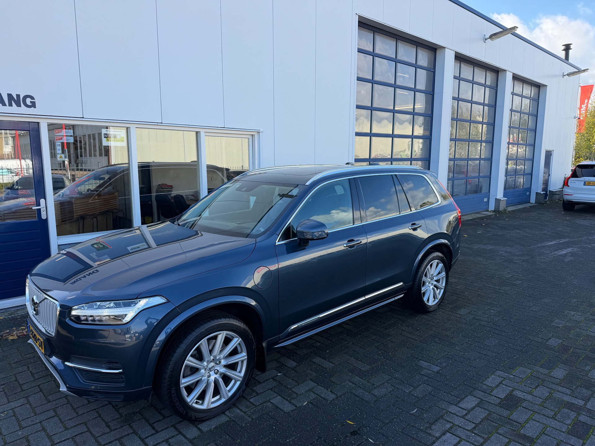 Volvo XC90 2.0 T8 Twin Engine AWD Inscription (2019), foto 1