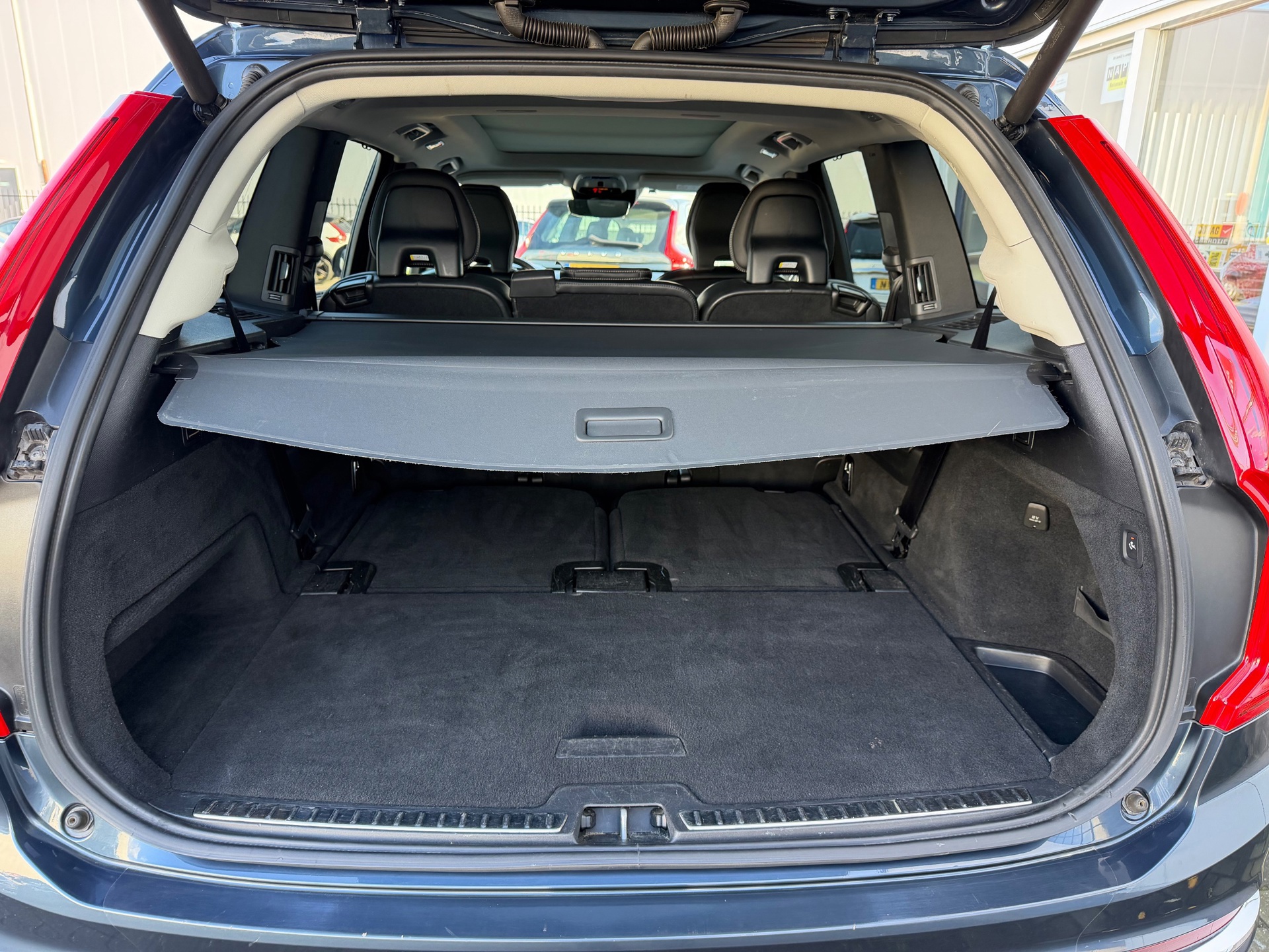 Volvo XC90 2.0 T8 Twin Engine AWD Inscription (2019), foto 19