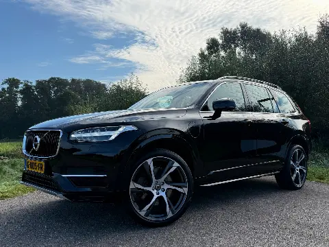 Volvo XC90 2.0 T8 Twin Engine AWD Momentum (2019)