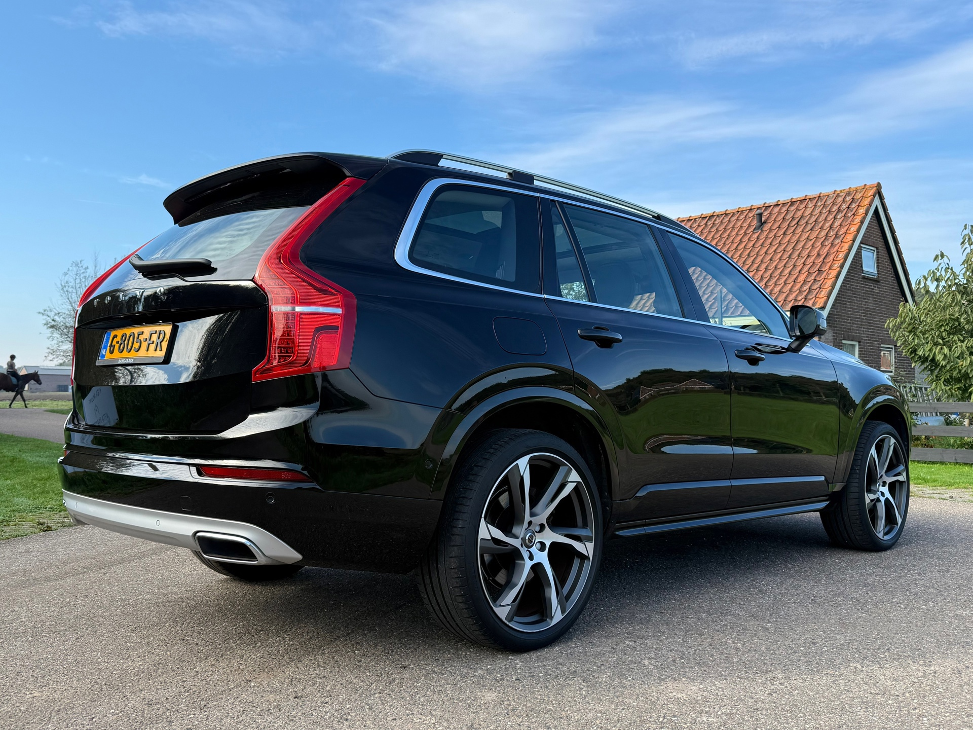 Volvo XC90 2.0 T8 Twin Engine AWD Momentum (2019), foto 17
