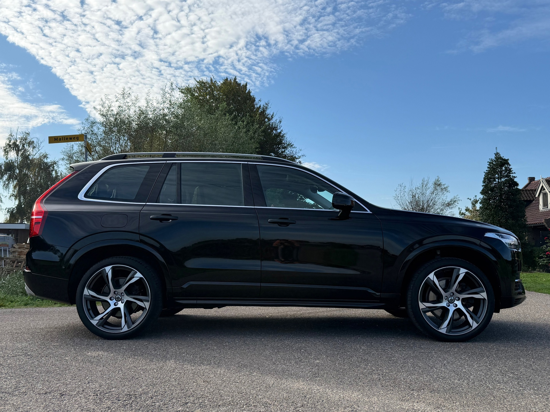 Volvo XC90 2.0 T8 Twin Engine AWD Momentum (2019), foto 19